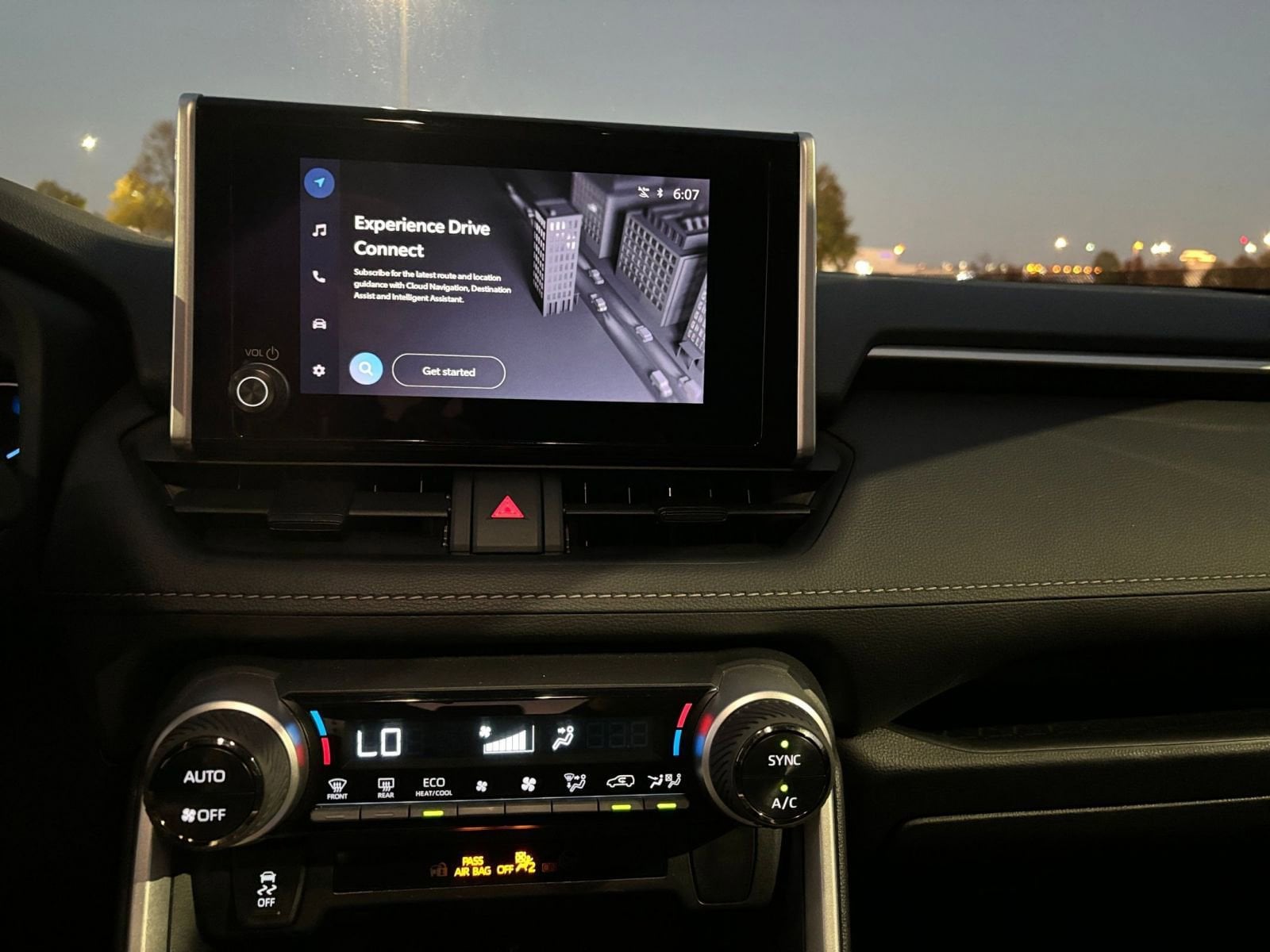 Thumbnail: 2025 Toyota RAV4 - 18