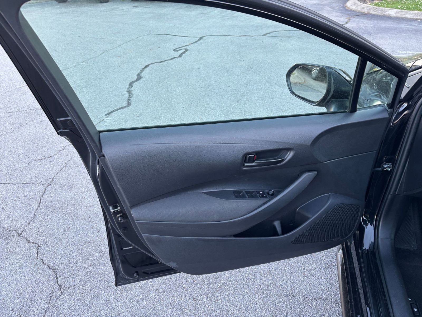 Thumbnail: 2023 Toyota Corolla - 18