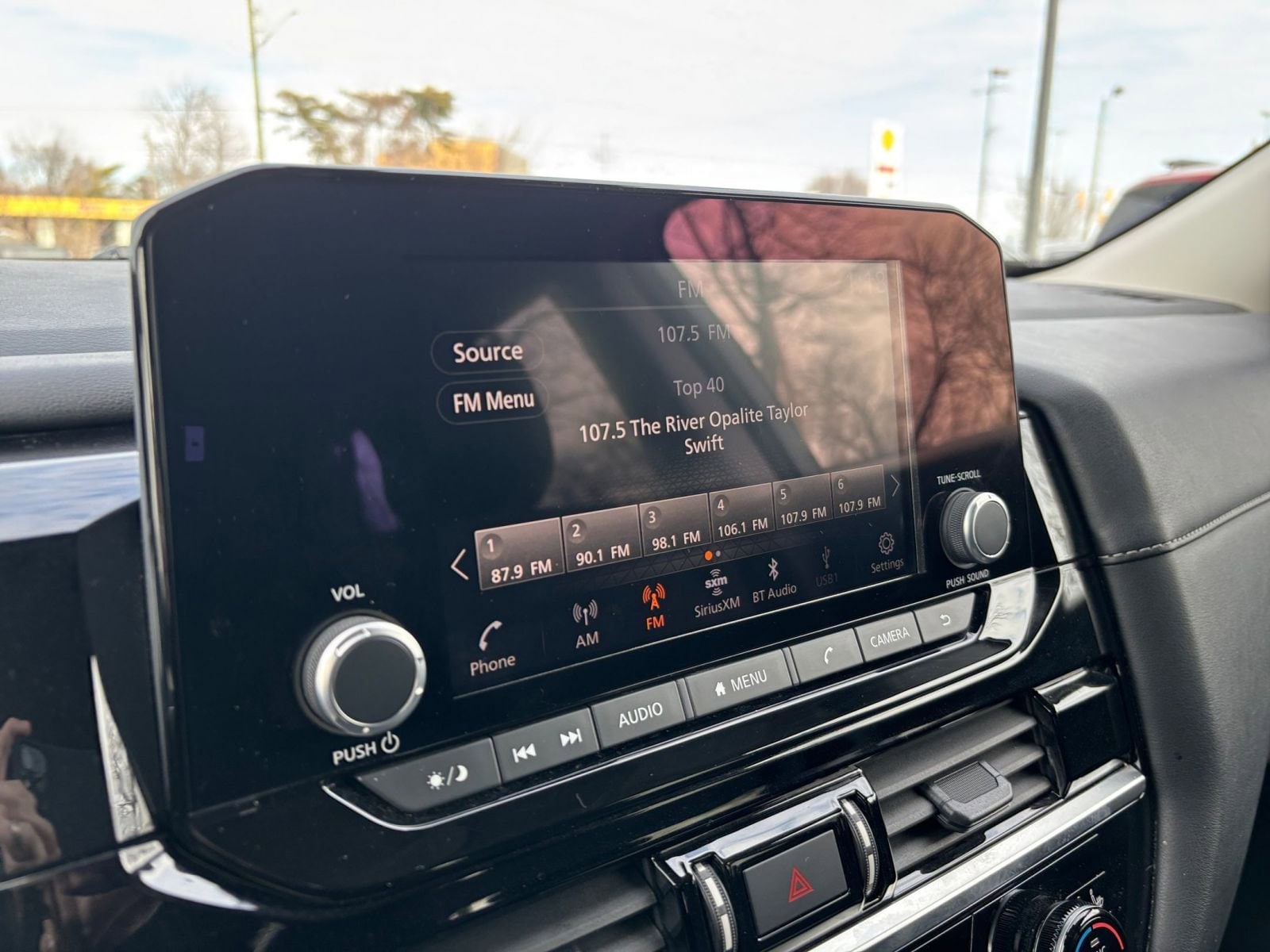 Thumbnail: 2025 Nissan Pathfinder - 23