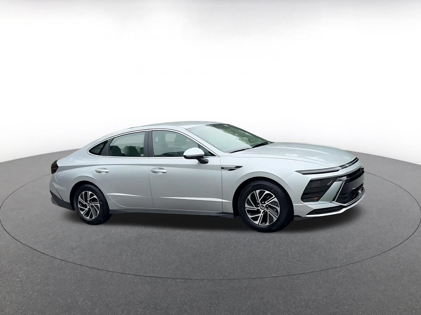 Thumbnail: 2026 Hyundai Sonata - 2
