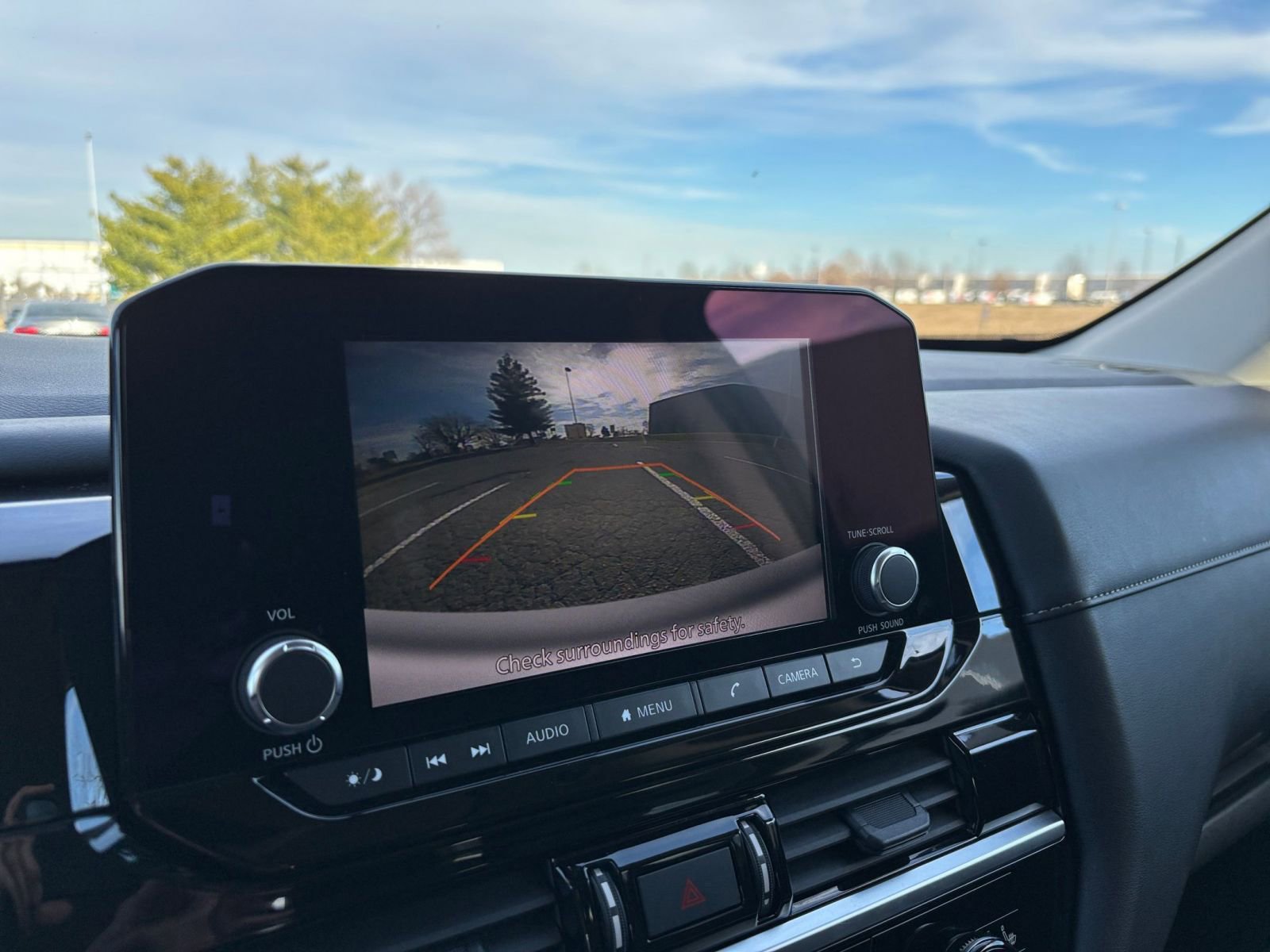 Thumbnail: 2025 Nissan Pathfinder - 20