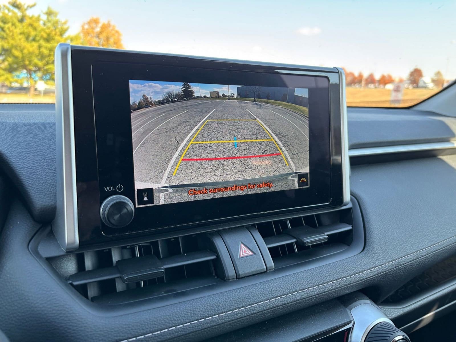 Thumbnail: 2025 Toyota RAV4 - 17