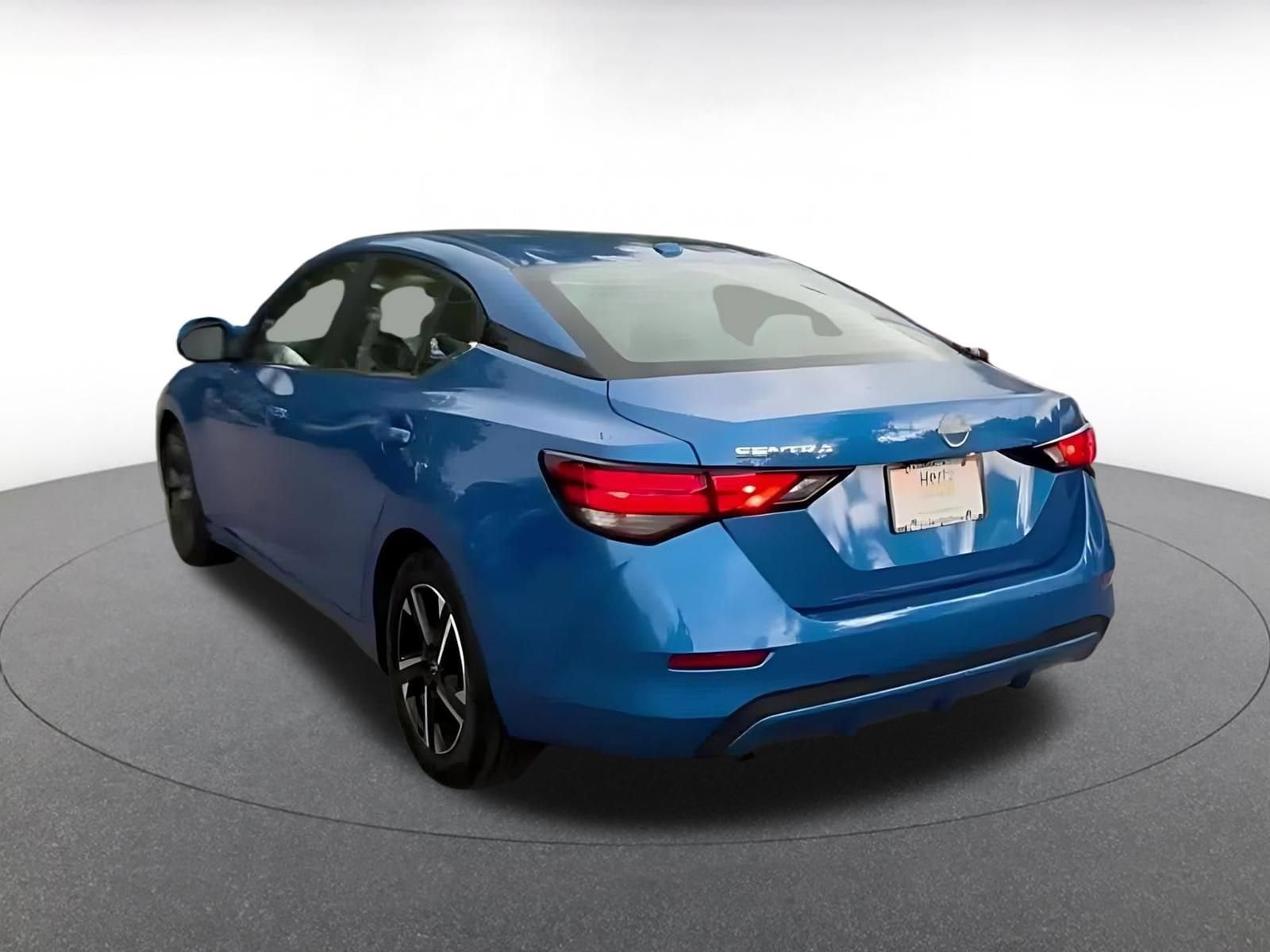 Thumbnail: 2025 Nissan Sentra - 11