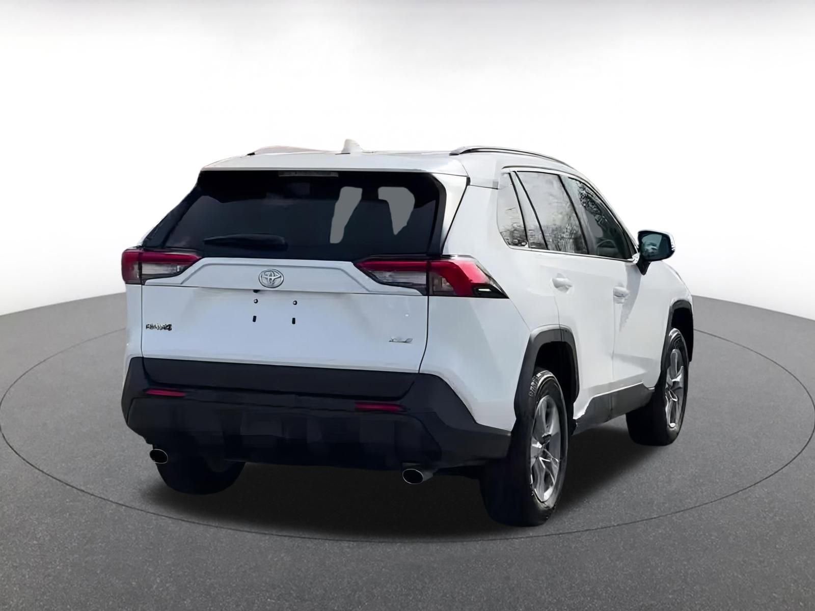 Thumbnail: 2025 Toyota RAV4 - 15