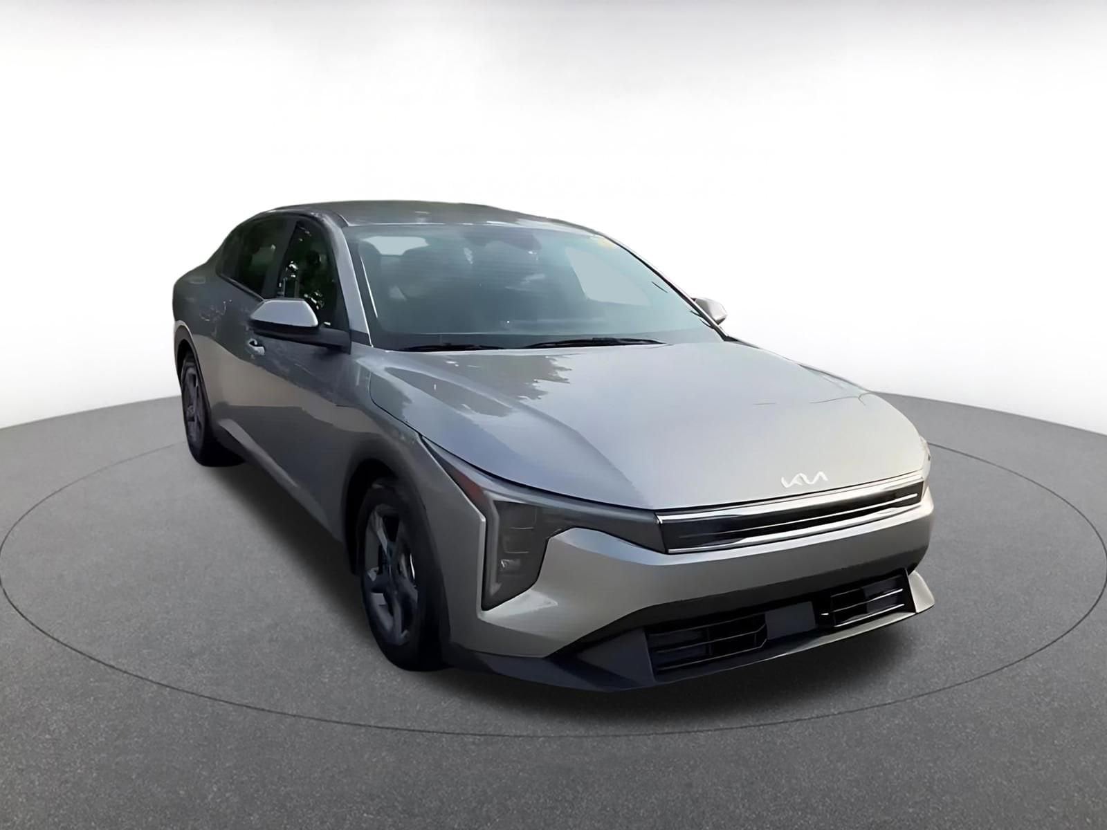 Thumbnail: 2025 Kia K4 - 3