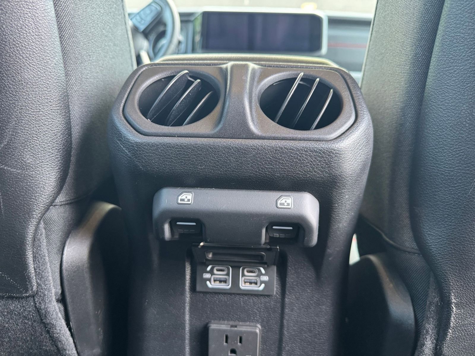 Thumbnail: 2025 Jeep Wrangler - 22