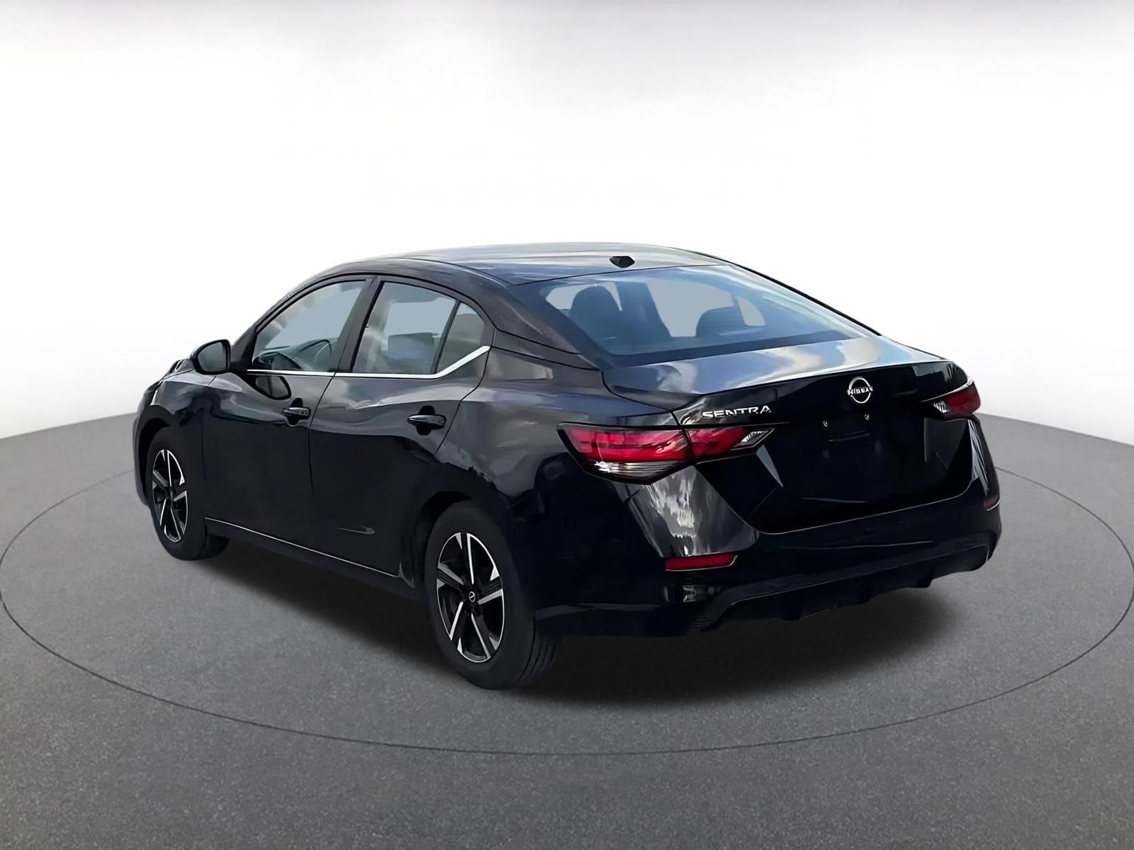 Thumbnail: 2025 Nissan Sentra - 11