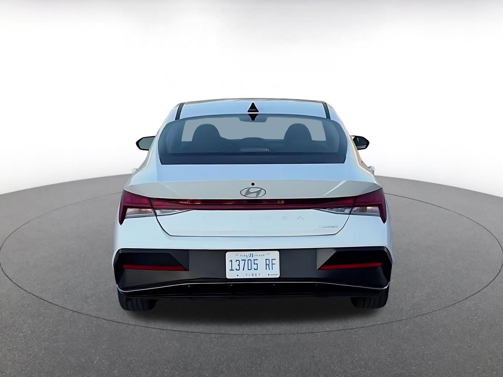 Thumbnail: 2025 Hyundai Elantra - 12