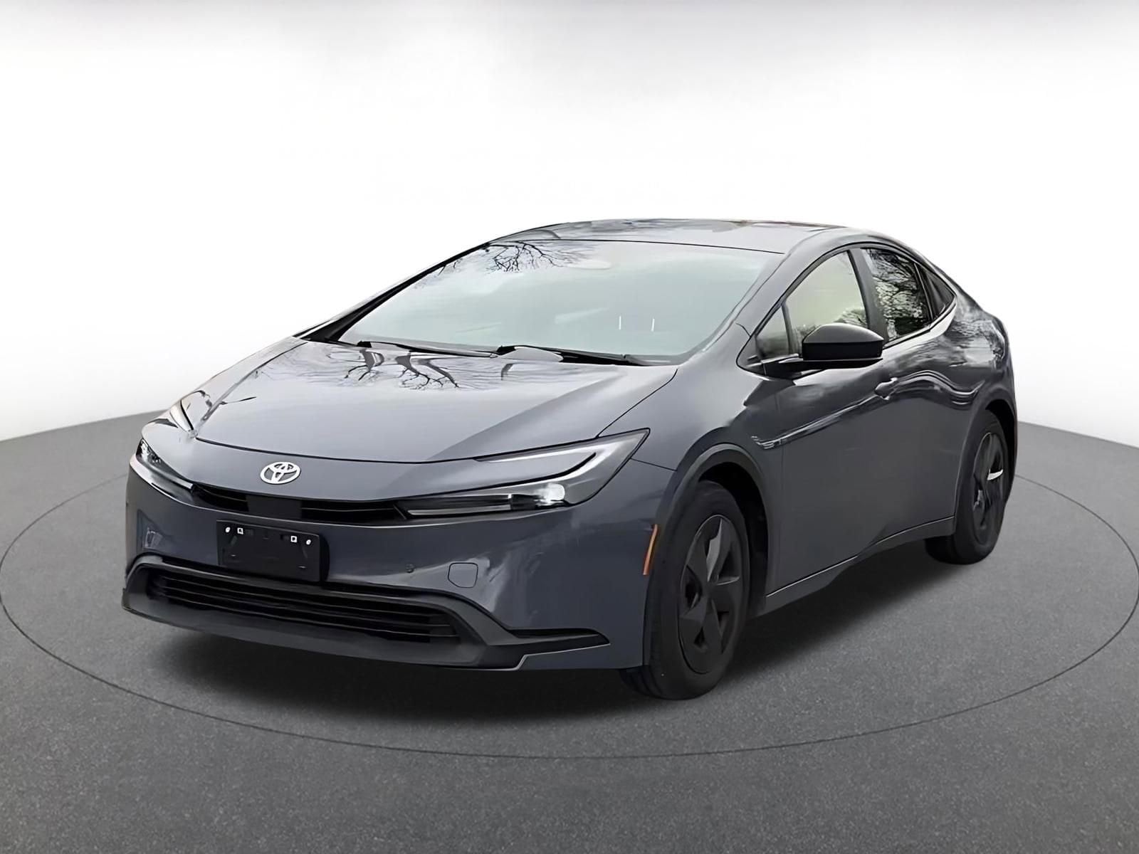 Thumbnail: 2025 Toyota Prius - 4