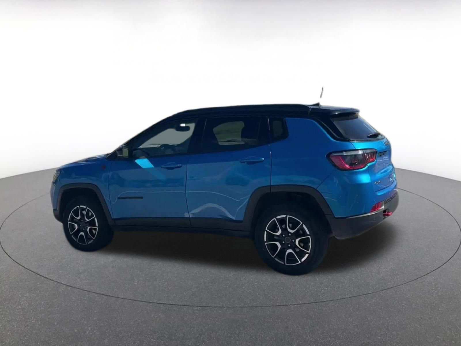 Thumbnail: 2025 Jeep Compass - 10