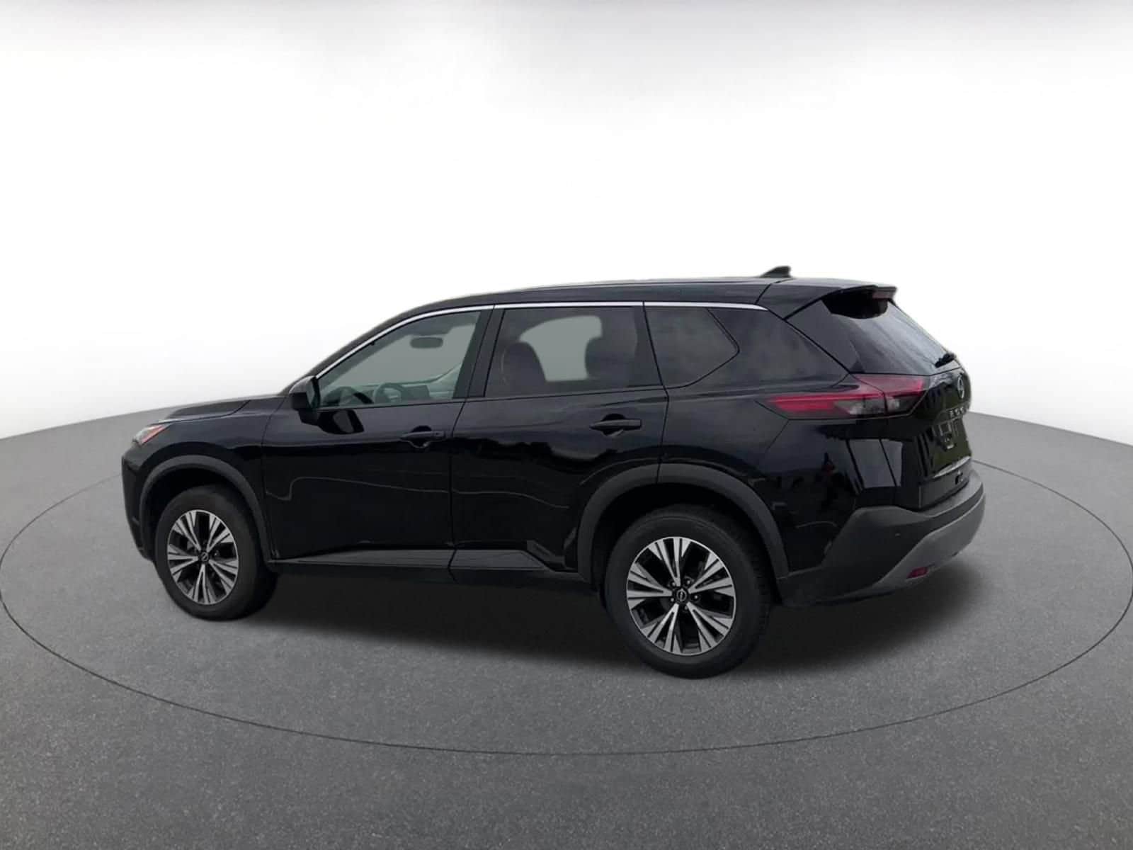 Thumbnail: 2023 Nissan Rogue - 10