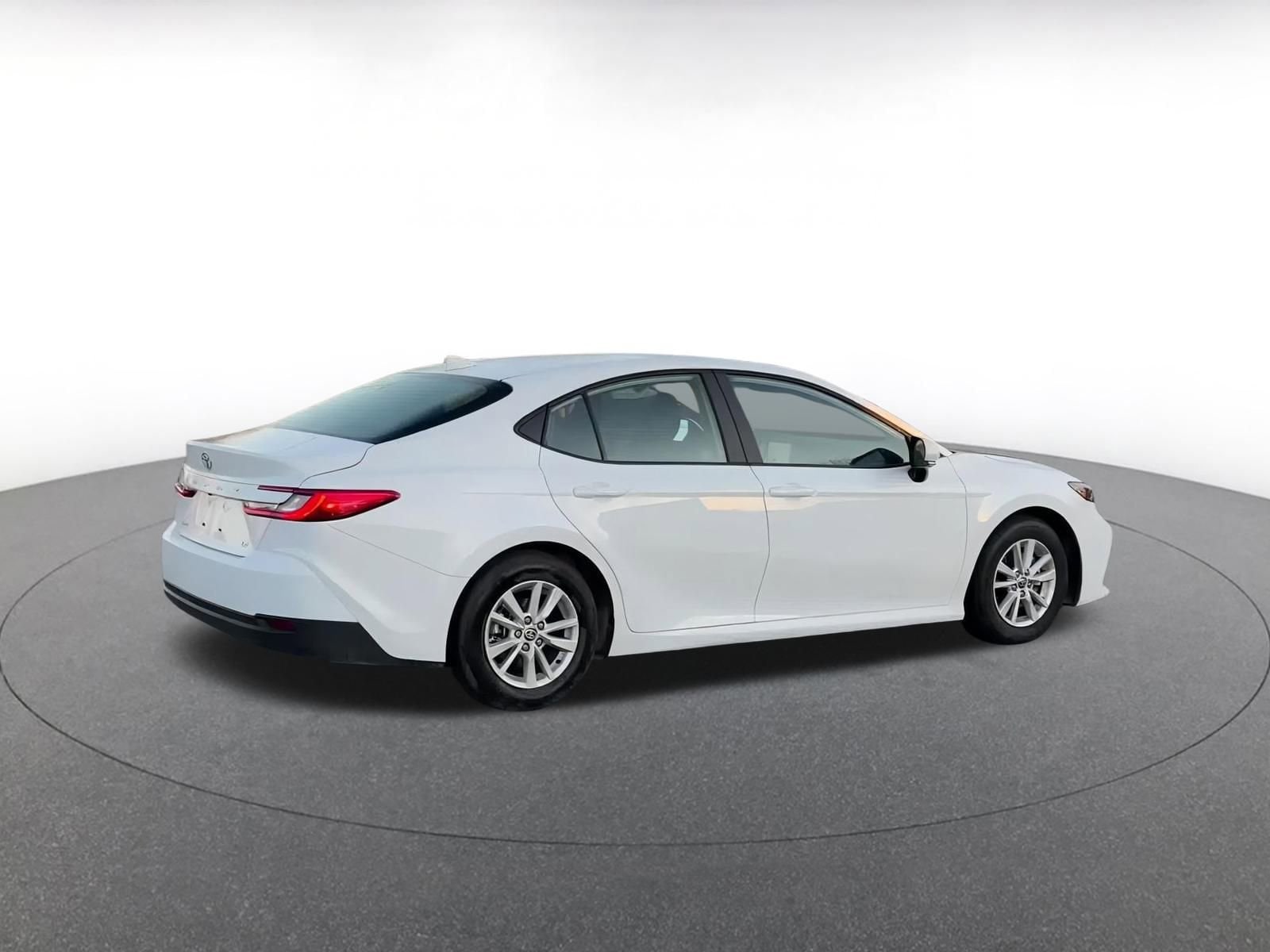 Thumbnail: 2025 Toyota Camry - 15