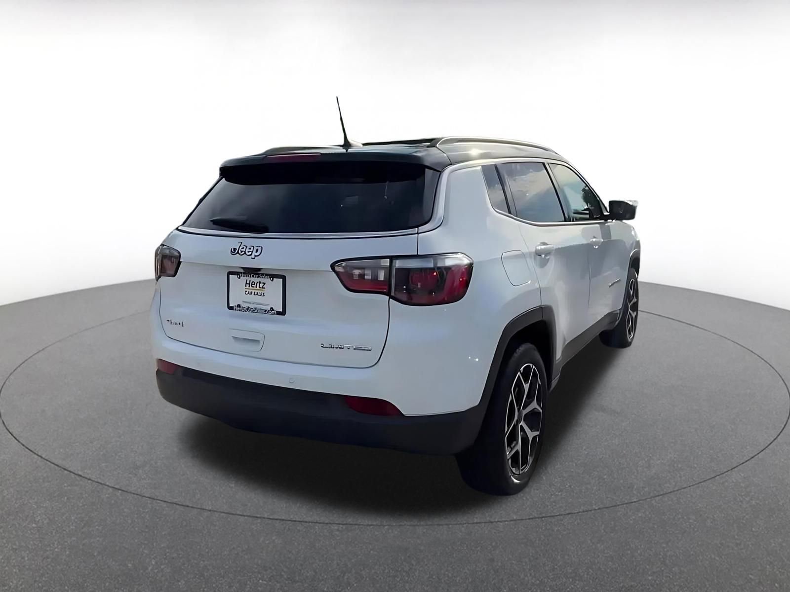Thumbnail: 2025 Jeep Compass - 15