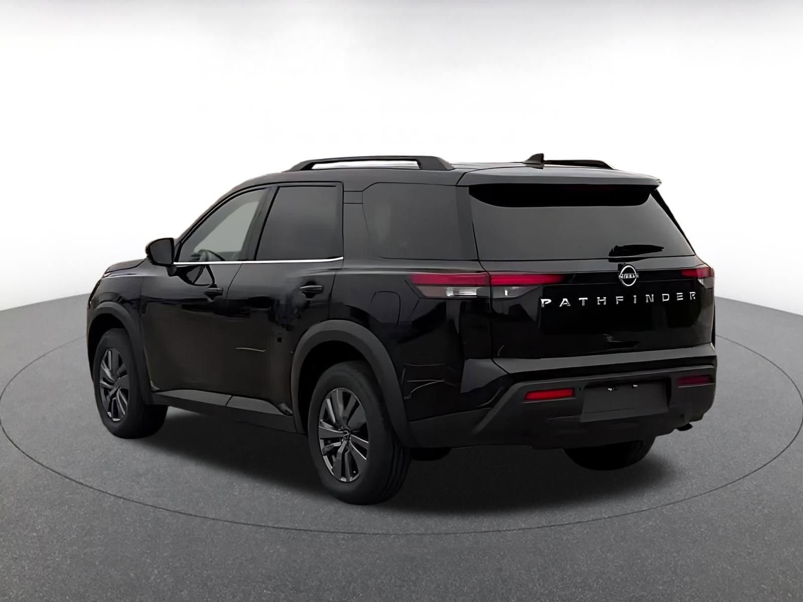 Thumbnail: 2025 Nissan Pathfinder - 10