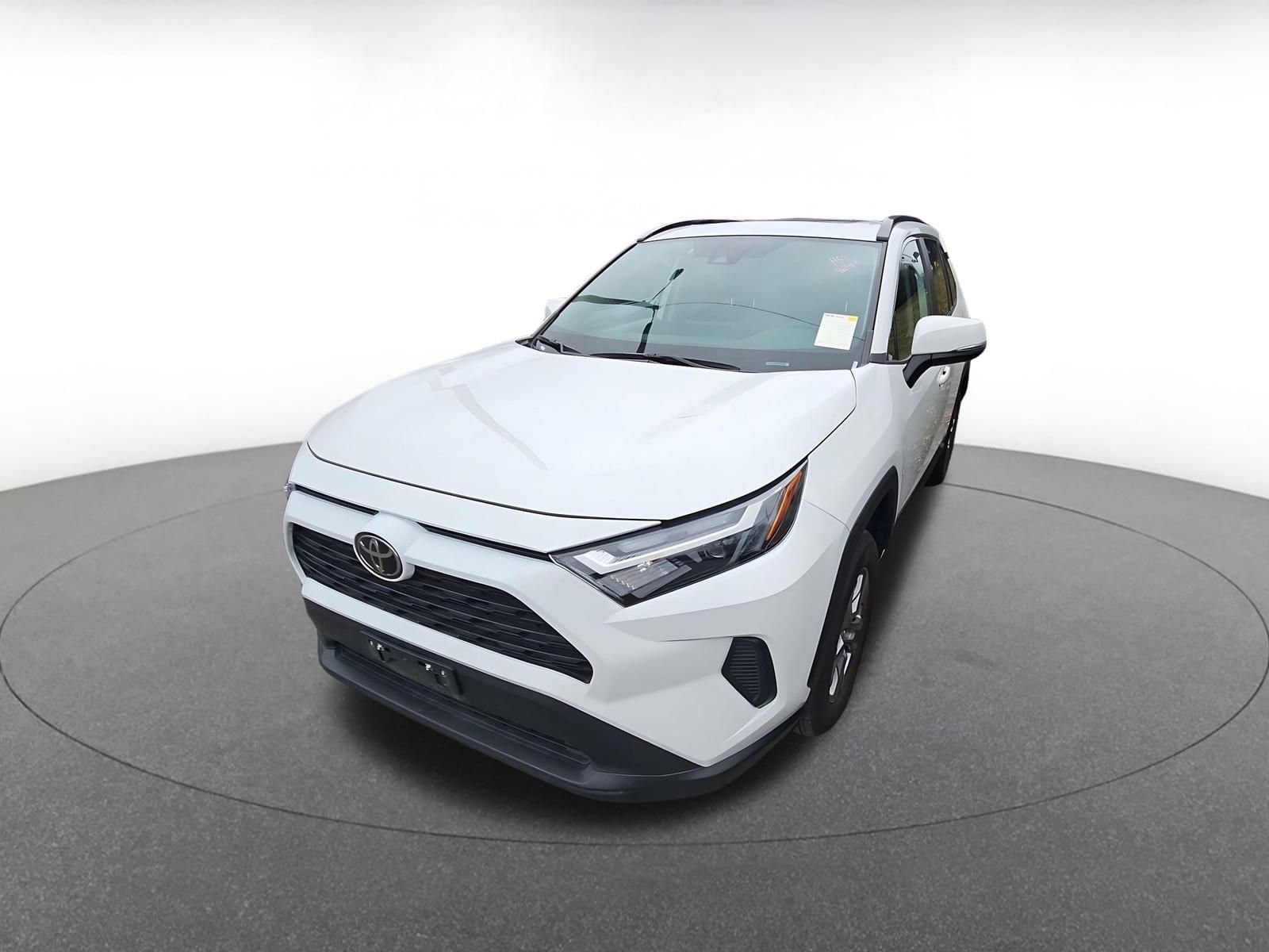 Thumbnail: 2025 Toyota RAV4 - 3