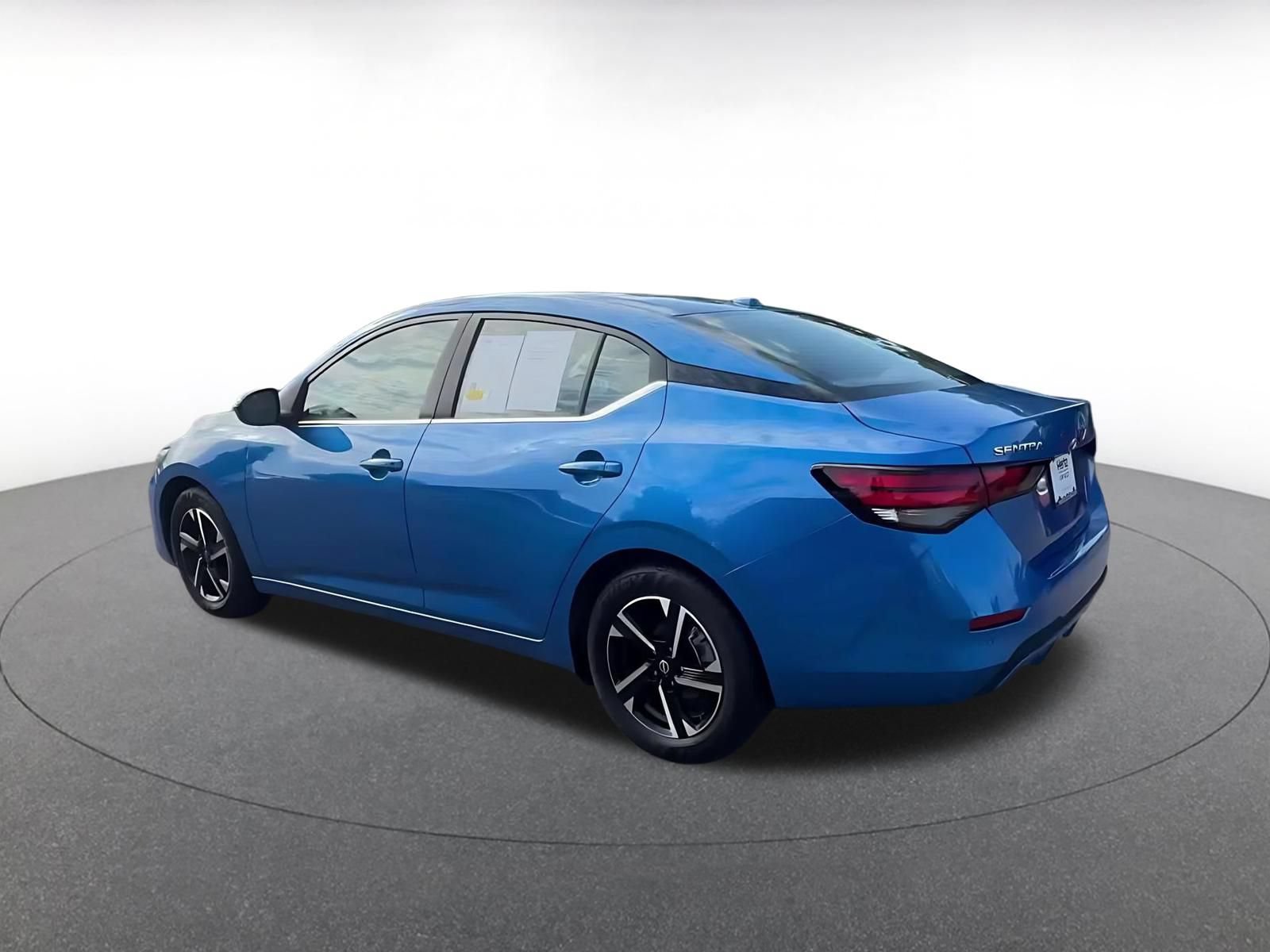 Thumbnail: 2025 Nissan Sentra - 10