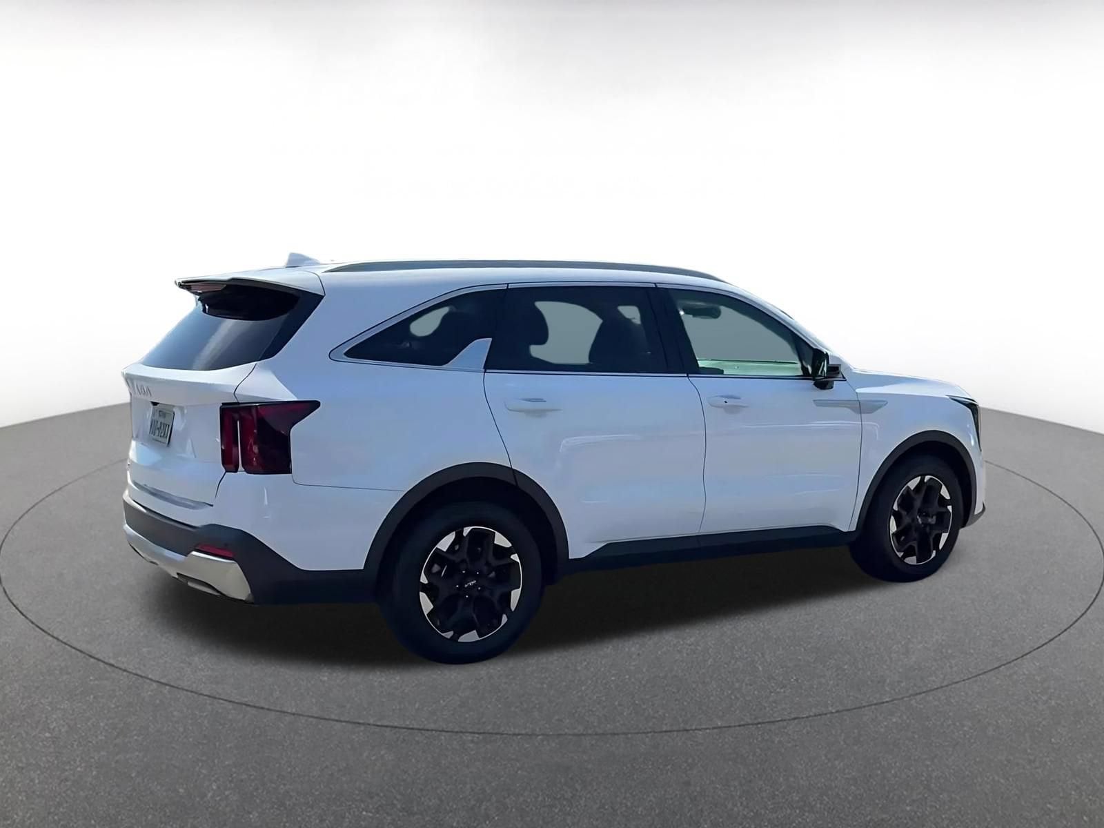 Thumbnail: 2024 Kia Sorento - 14