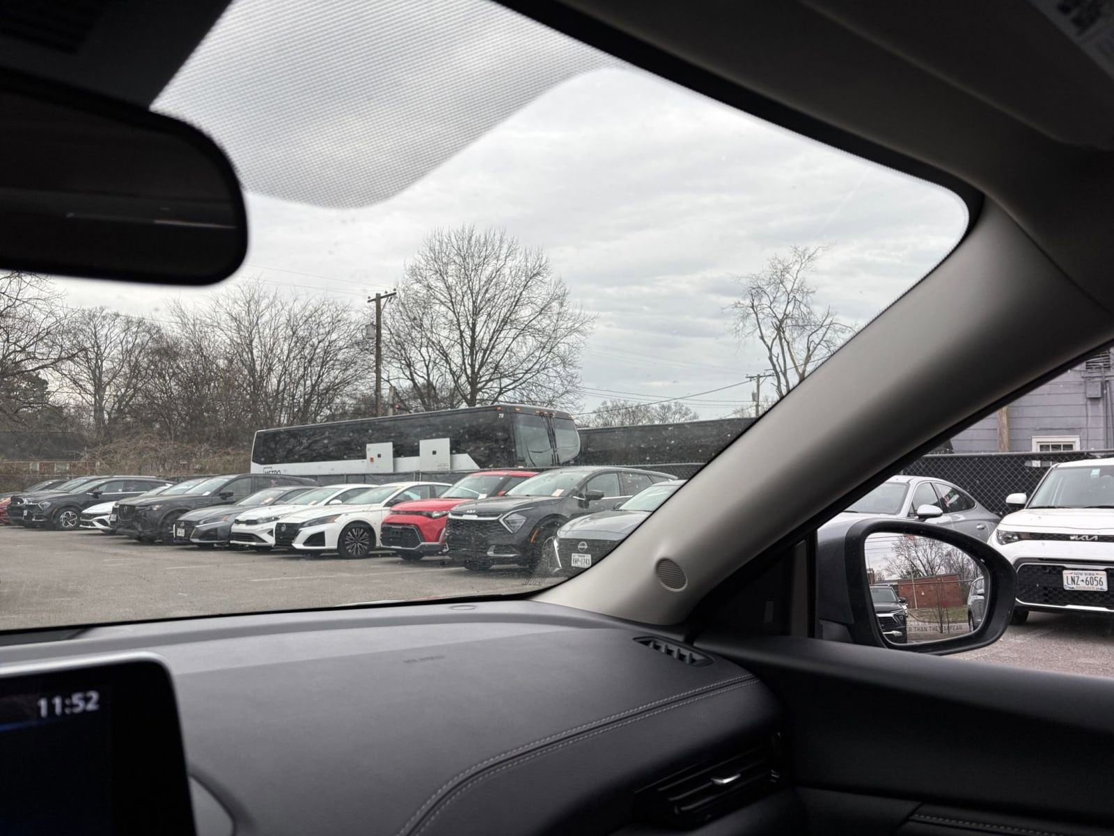 Thumbnail: 2025 Nissan Sentra - 33