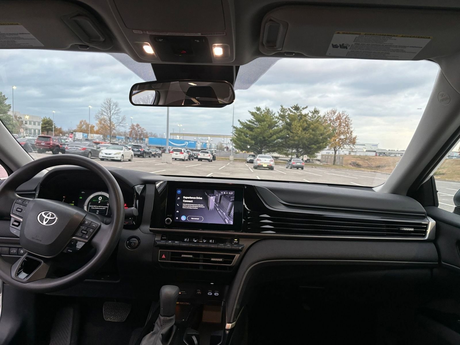 Thumbnail: 2025 Toyota Camry - 32