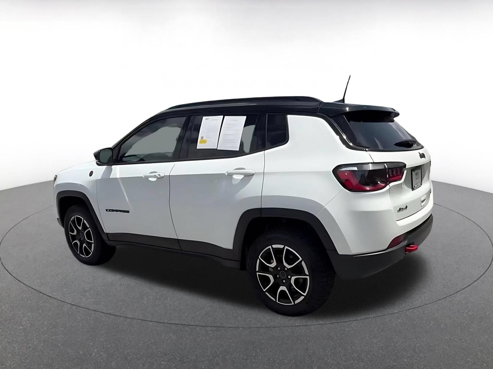 Thumbnail: 2025 Jeep Compass - 8
