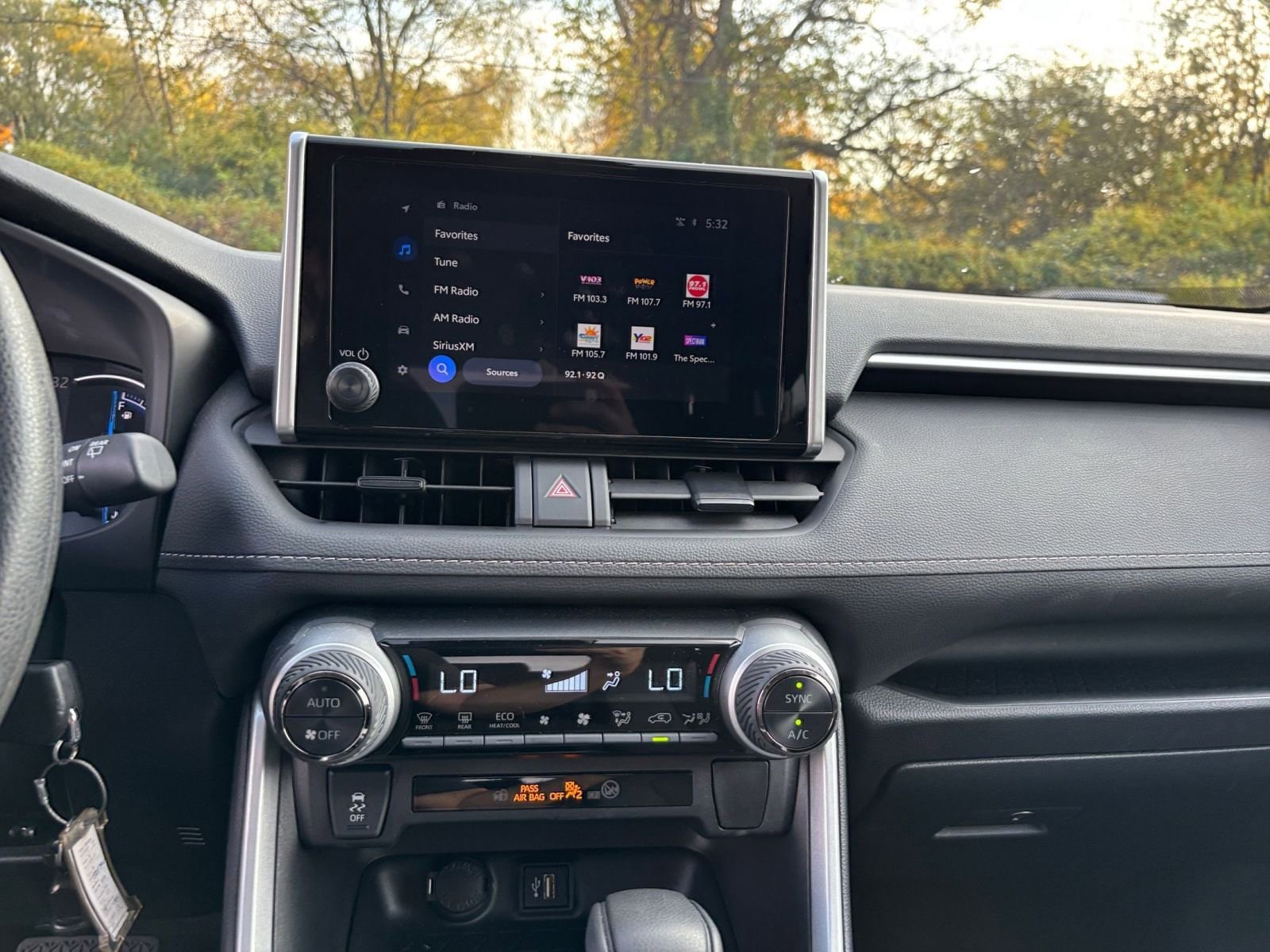 Thumbnail: 2025 Toyota RAV4 - 18