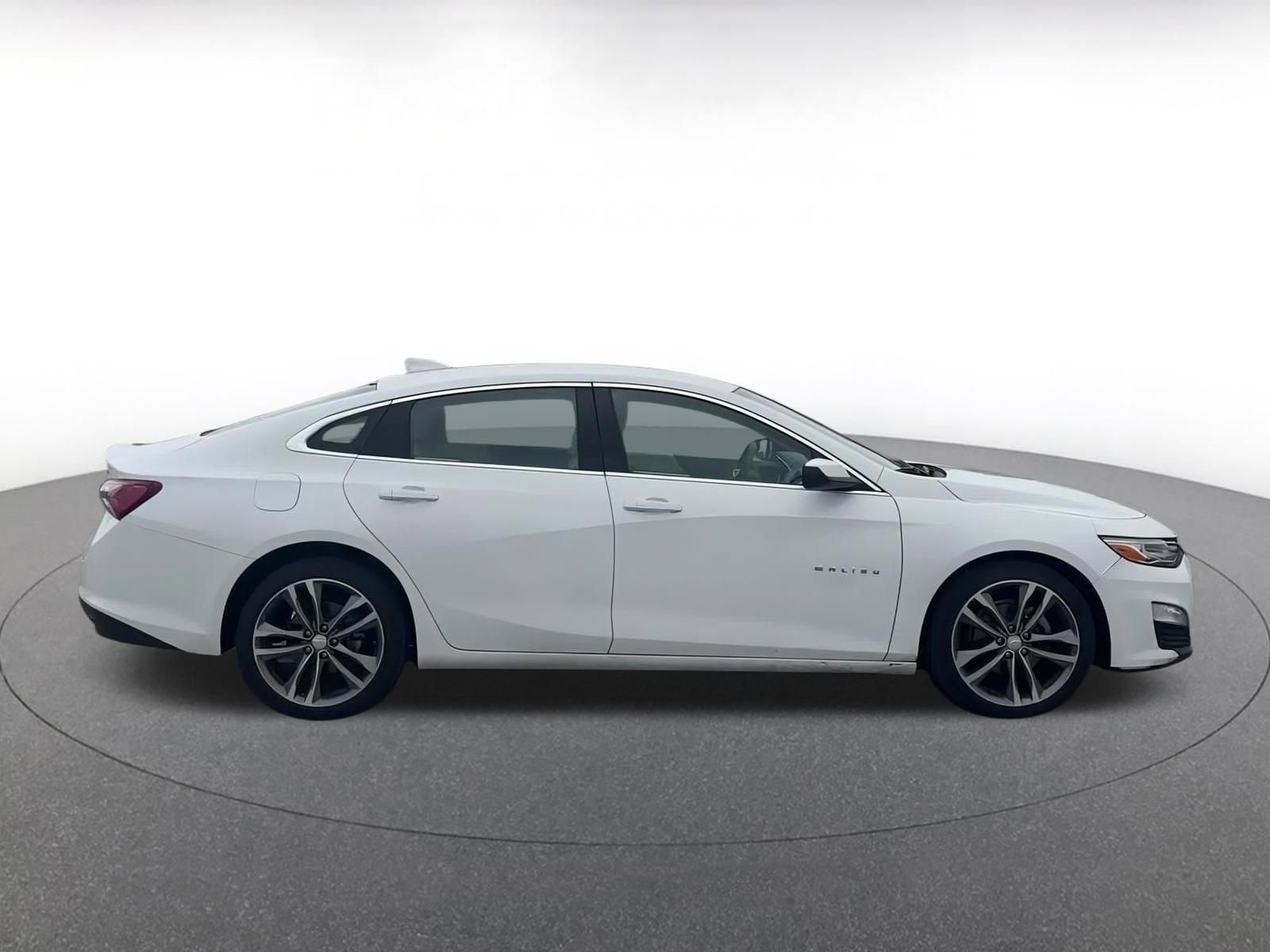 Thumbnail: 2024 Chevrolet Malibu - 15