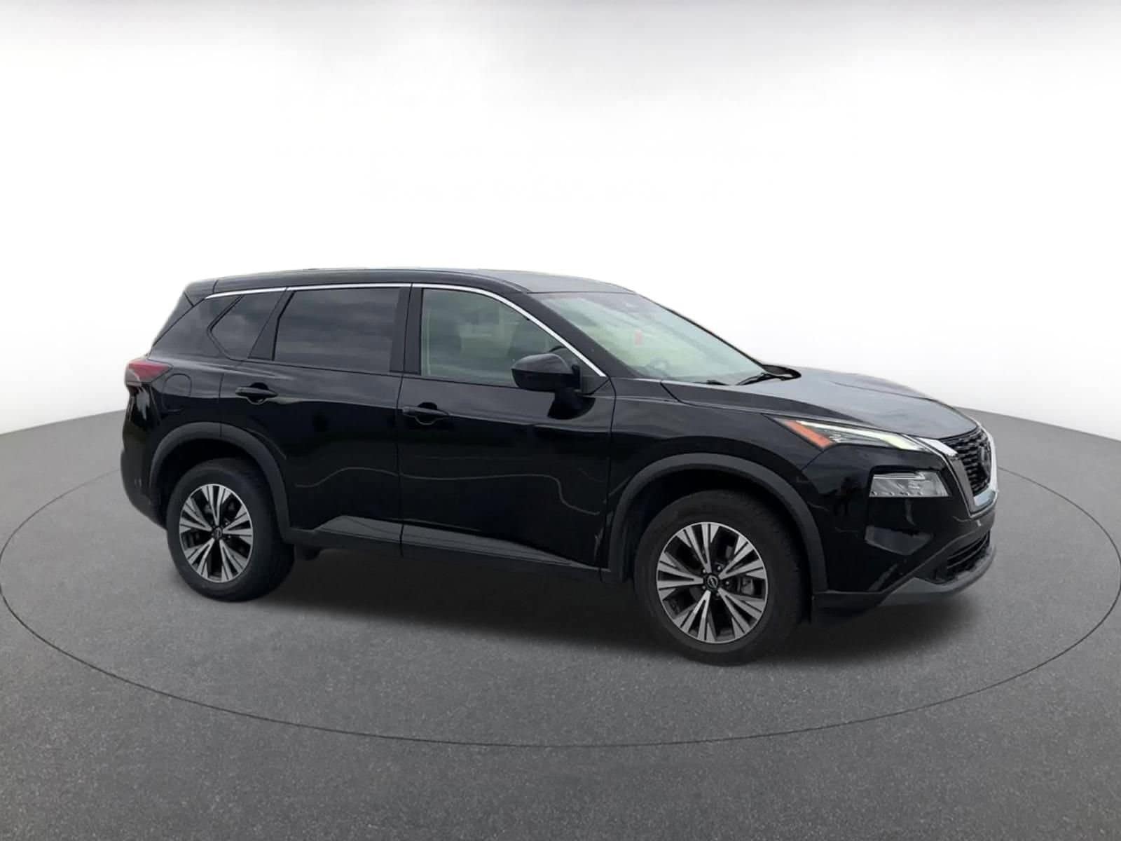 Thumbnail: 2023 Nissan Rogue - 2