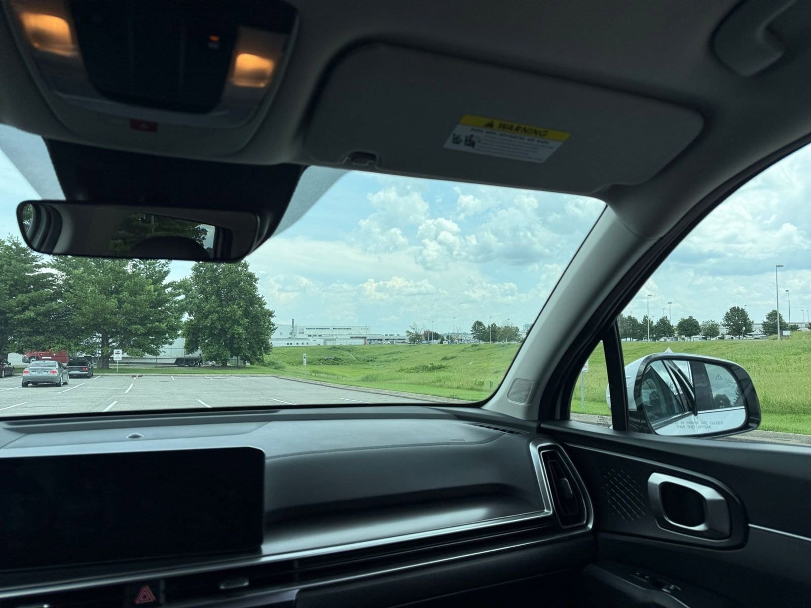 Thumbnail: 2024 Kia Sorento - 35