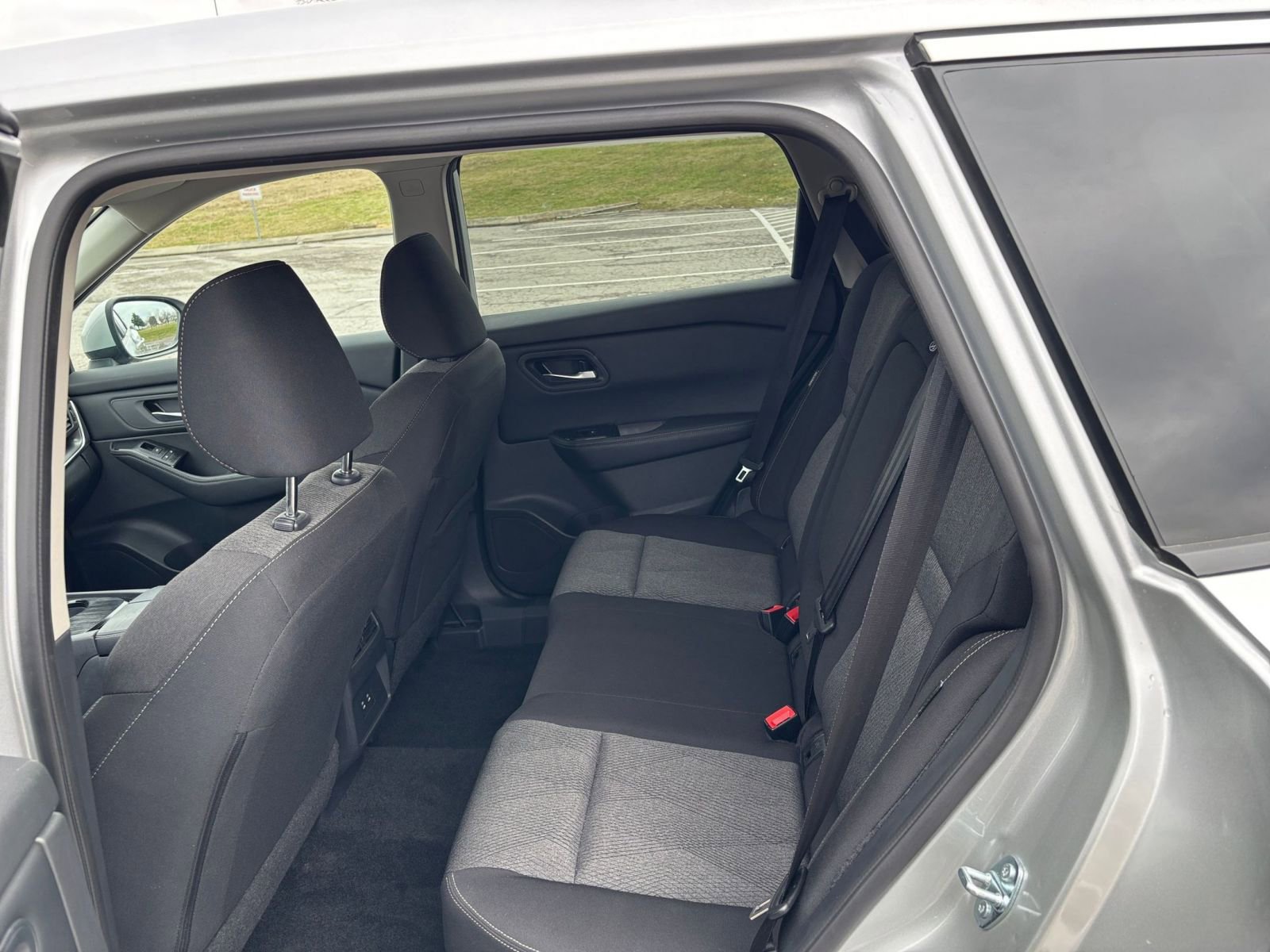 Thumbnail: 2025 Nissan Rogue - 28