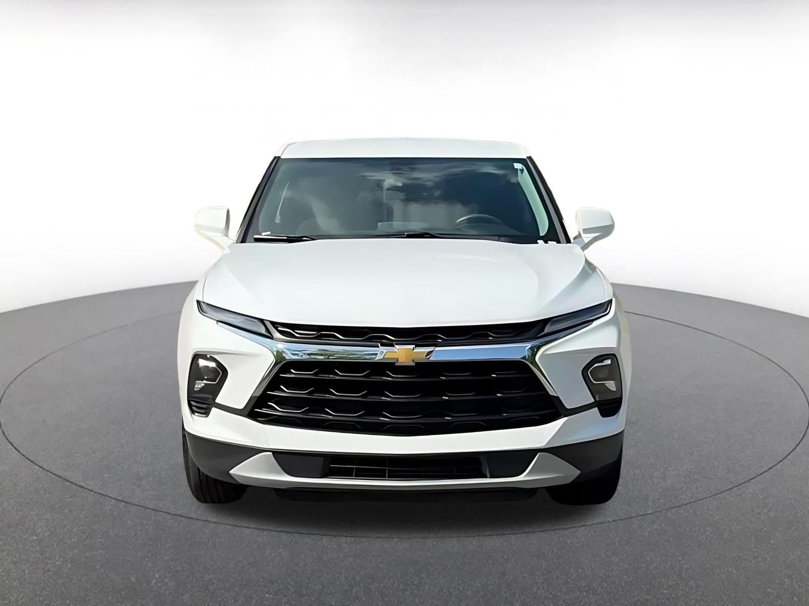 Thumbnail: 2026 Chevrolet Blazer - 4
