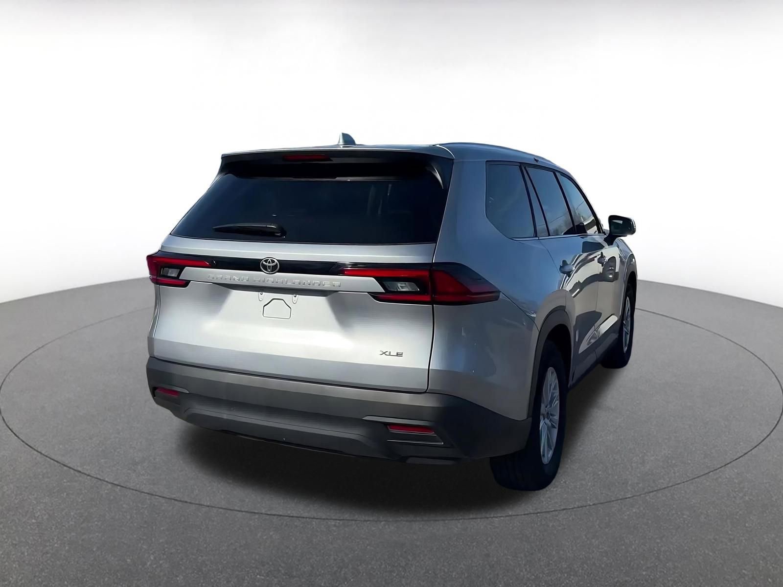 Thumbnail: 2025 Toyota Grand Highlander - 15