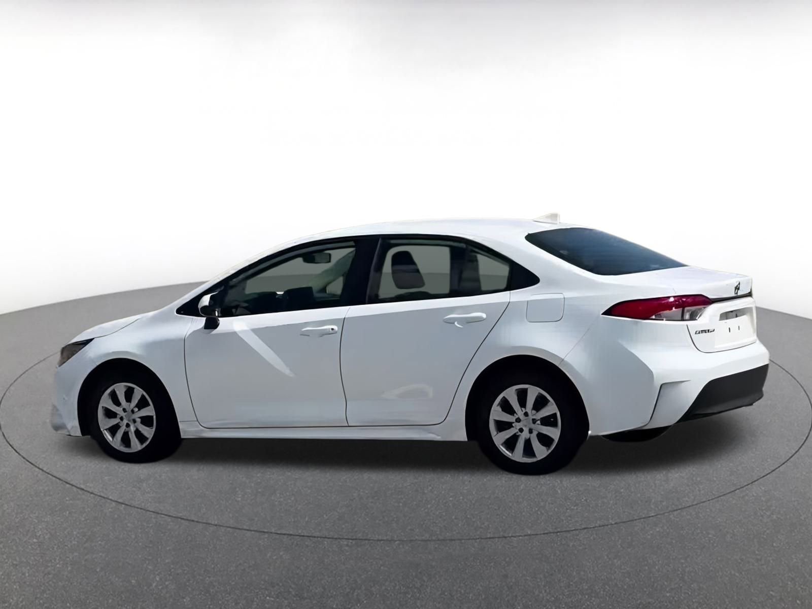 Thumbnail: 2024 Toyota Corolla - 8