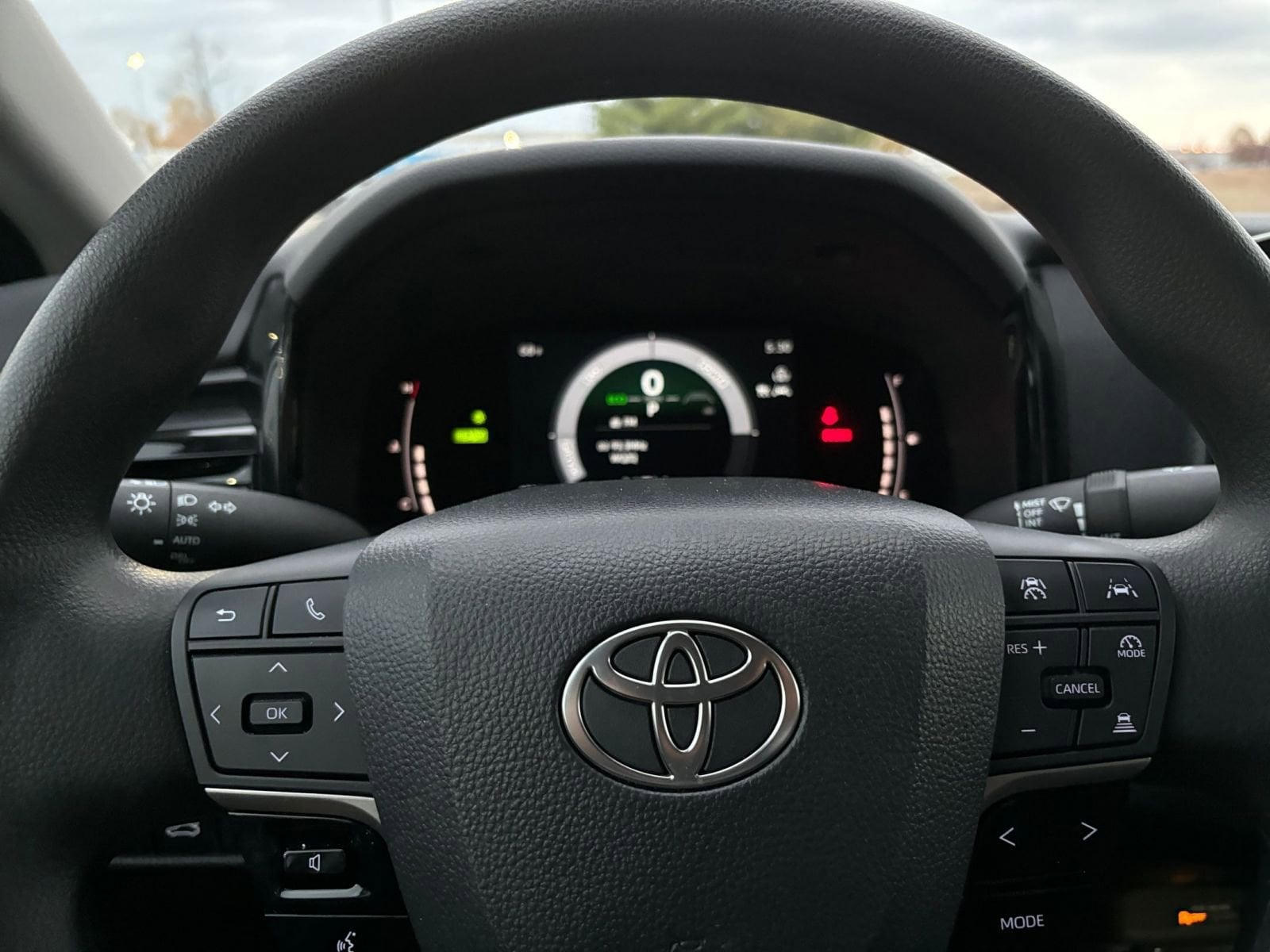 Thumbnail: 2025 Toyota Camry - 27