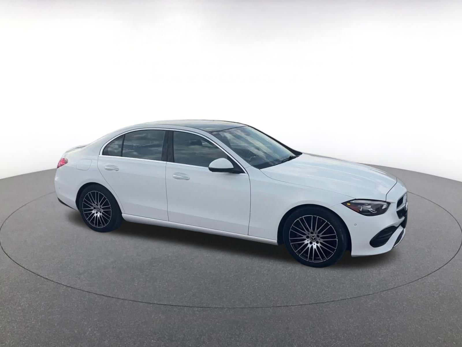 Thumbnail: 2024 Mercedes-Benz C-Class - 2