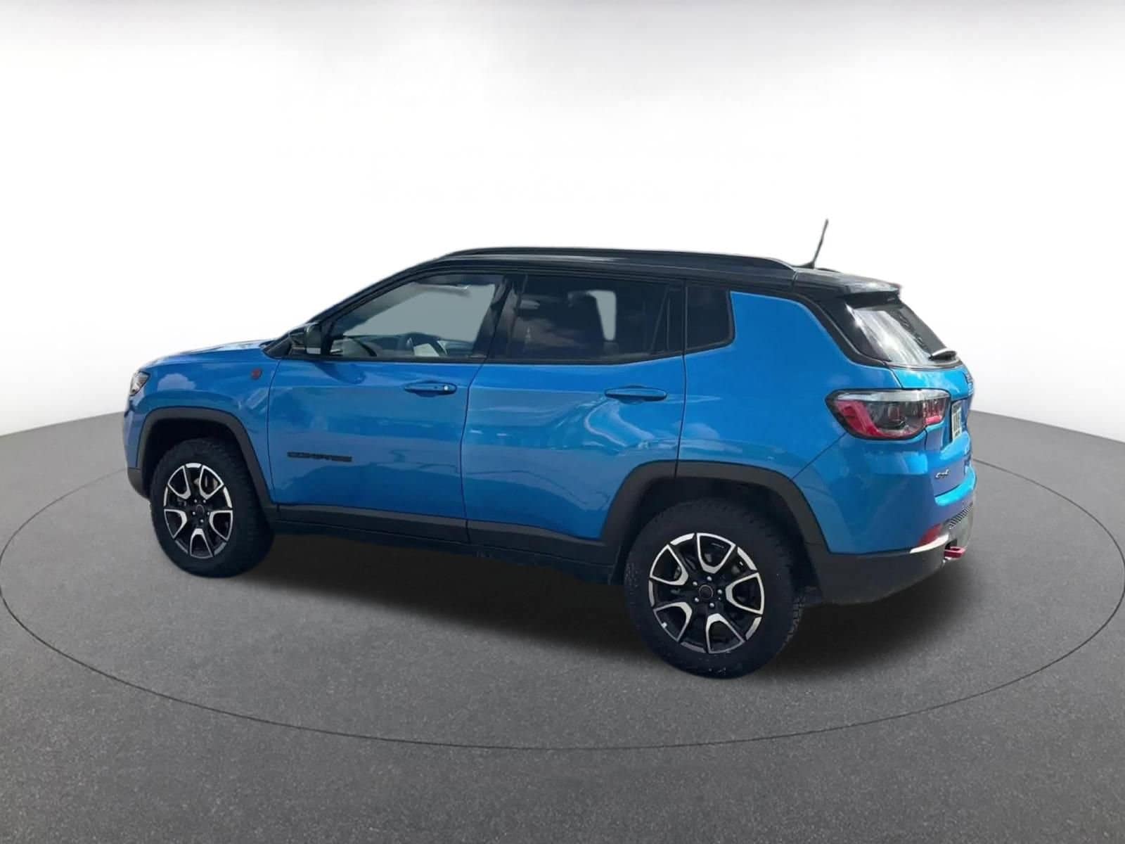 Thumbnail: 2025 Jeep Compass - 10