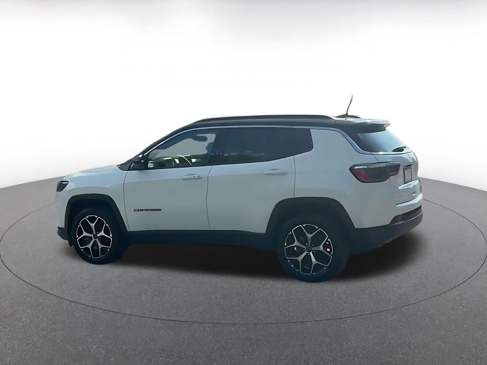 Thumbnail: 2025 Jeep Compass - 11