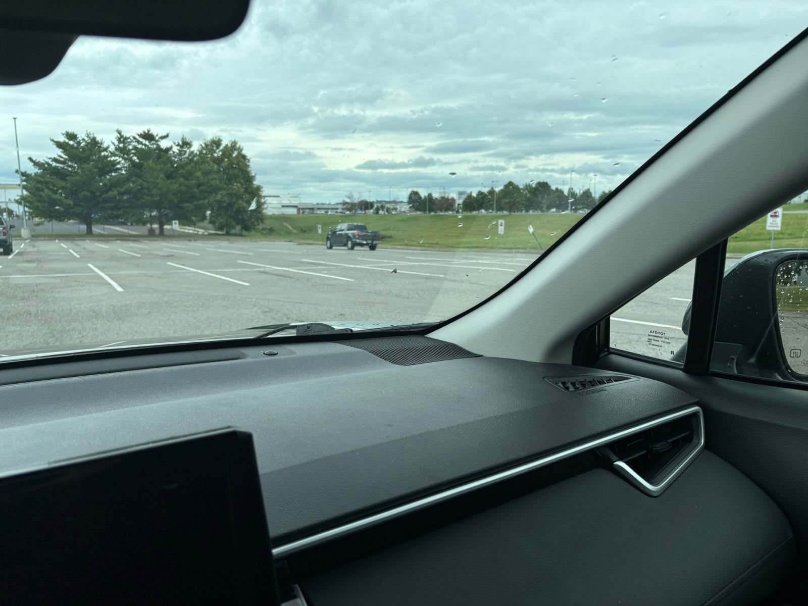 Thumbnail: 2025 Toyota Corolla Cross - 34