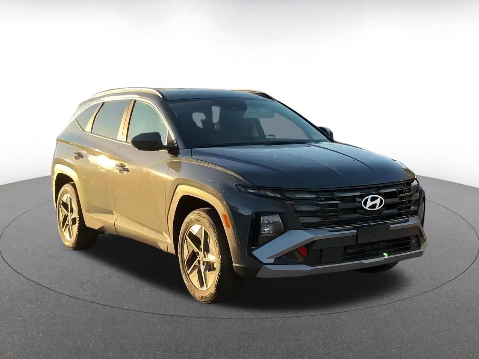 Thumbnail: 2025 Hyundai Tucson - 3