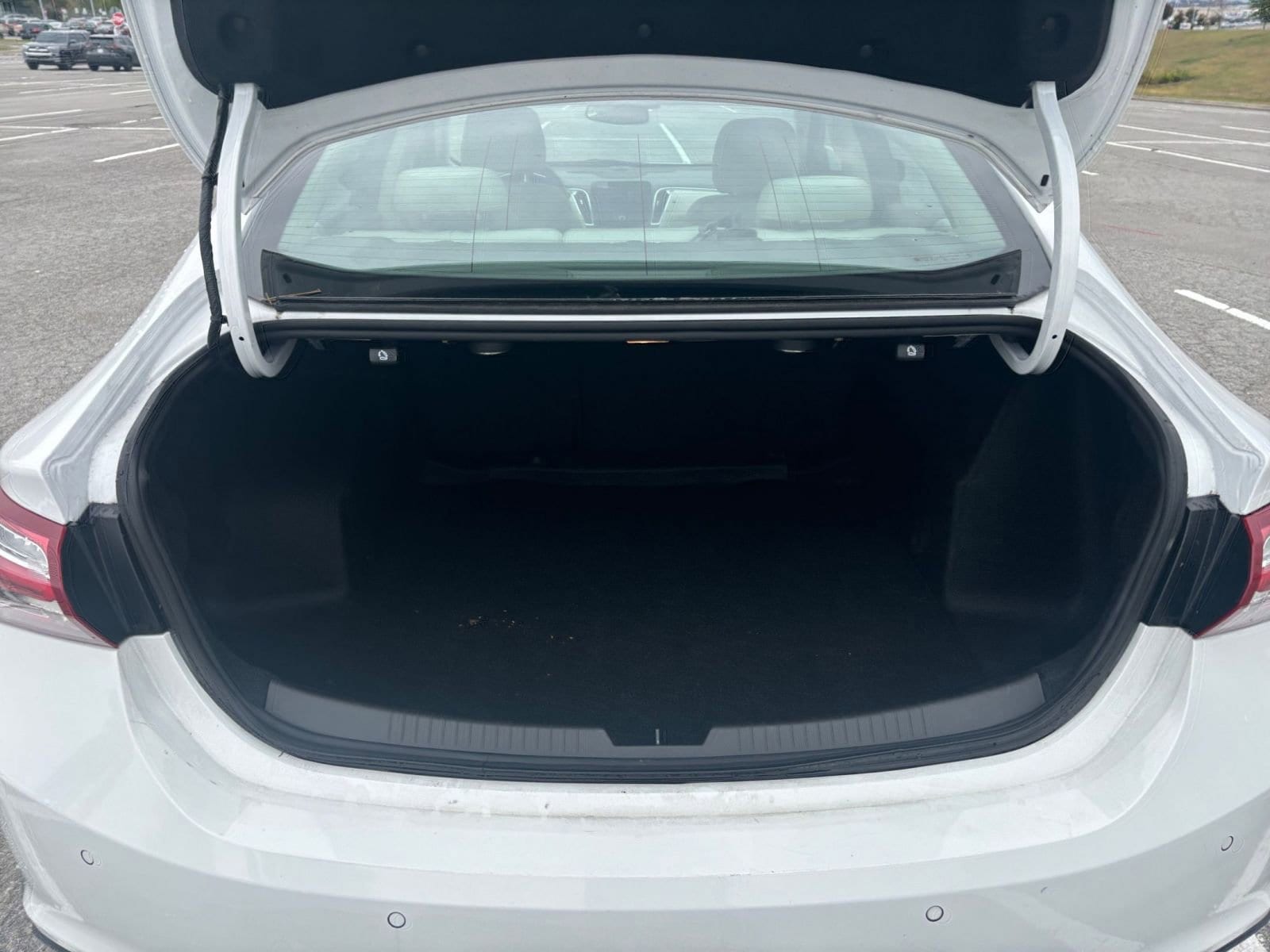 Thumbnail: 2024 Chevrolet Malibu - 31