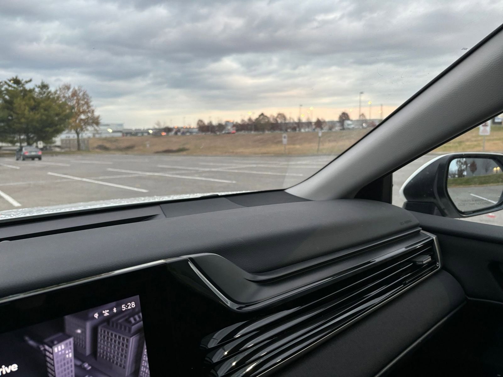 Thumbnail: 2025 Toyota Camry - 34