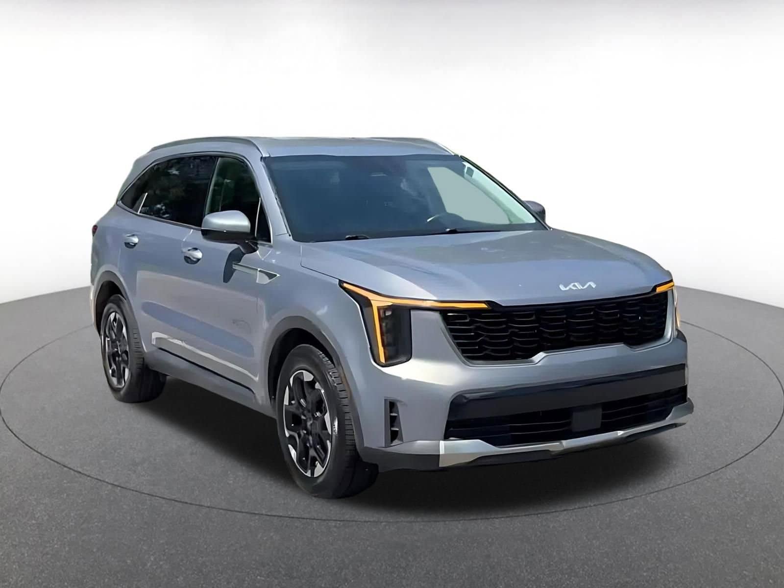 Thumbnail: 2024 Kia Sorento - 3