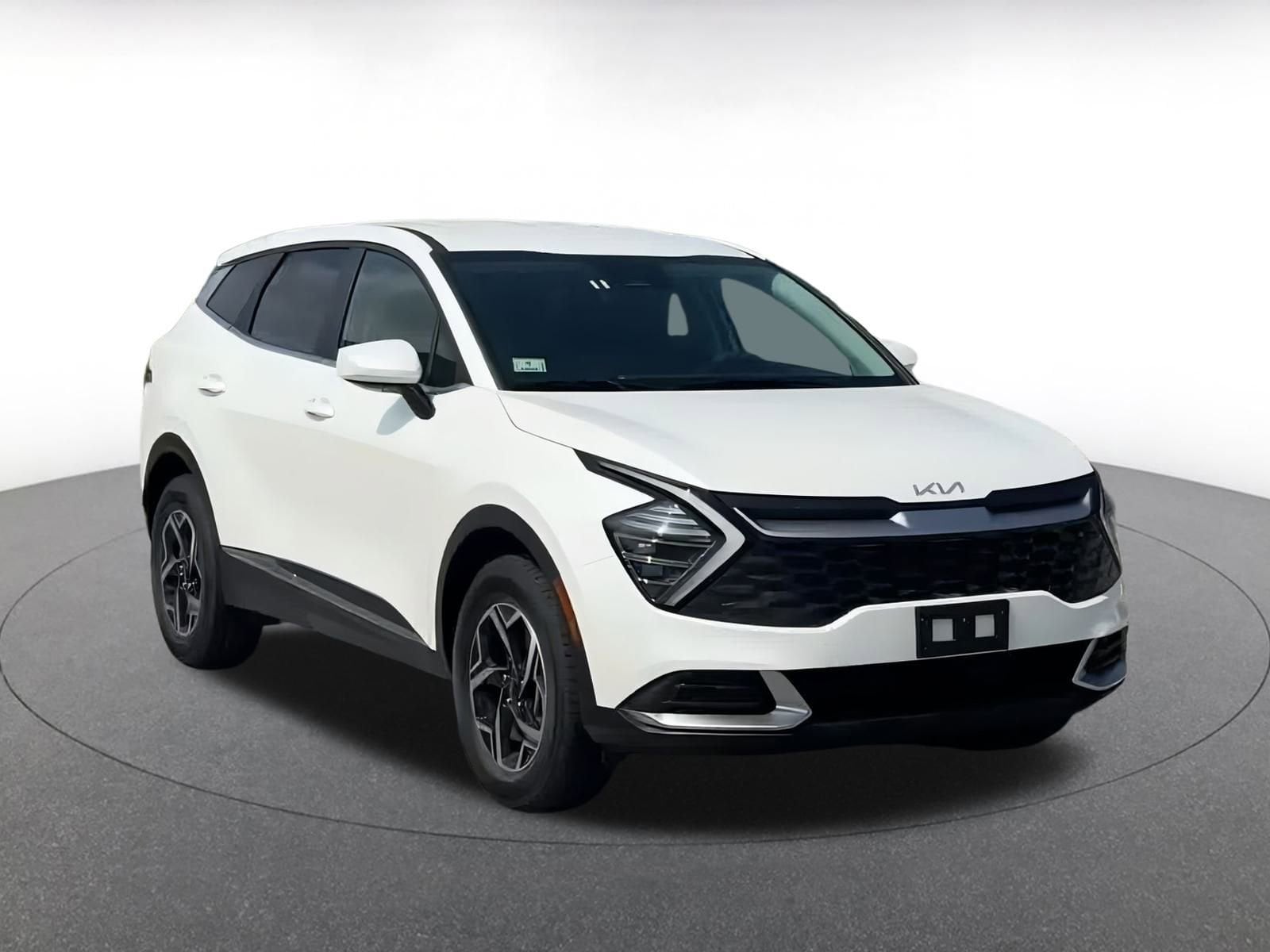 Thumbnail: 2024 Kia Sportage - 3
