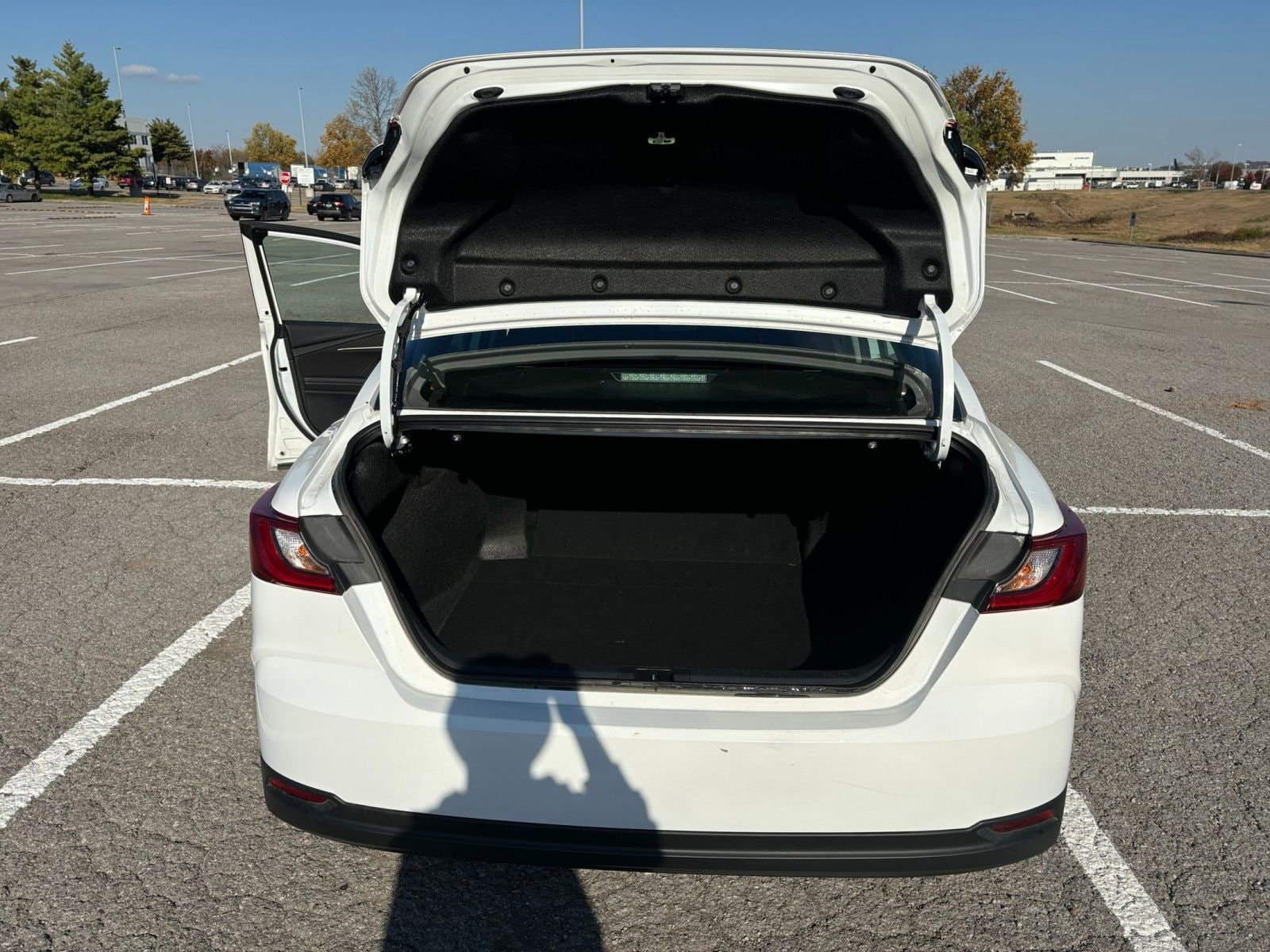 Thumbnail: 2025 Toyota Camry - 30