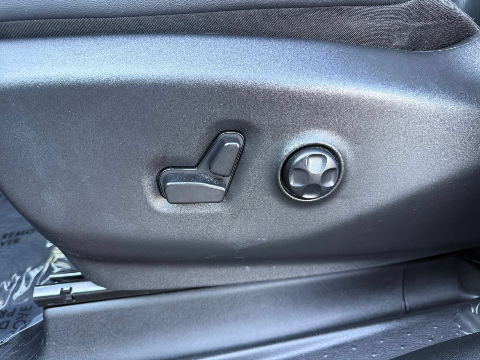 Thumbnail: 2025 Chrysler Pacifica - 21