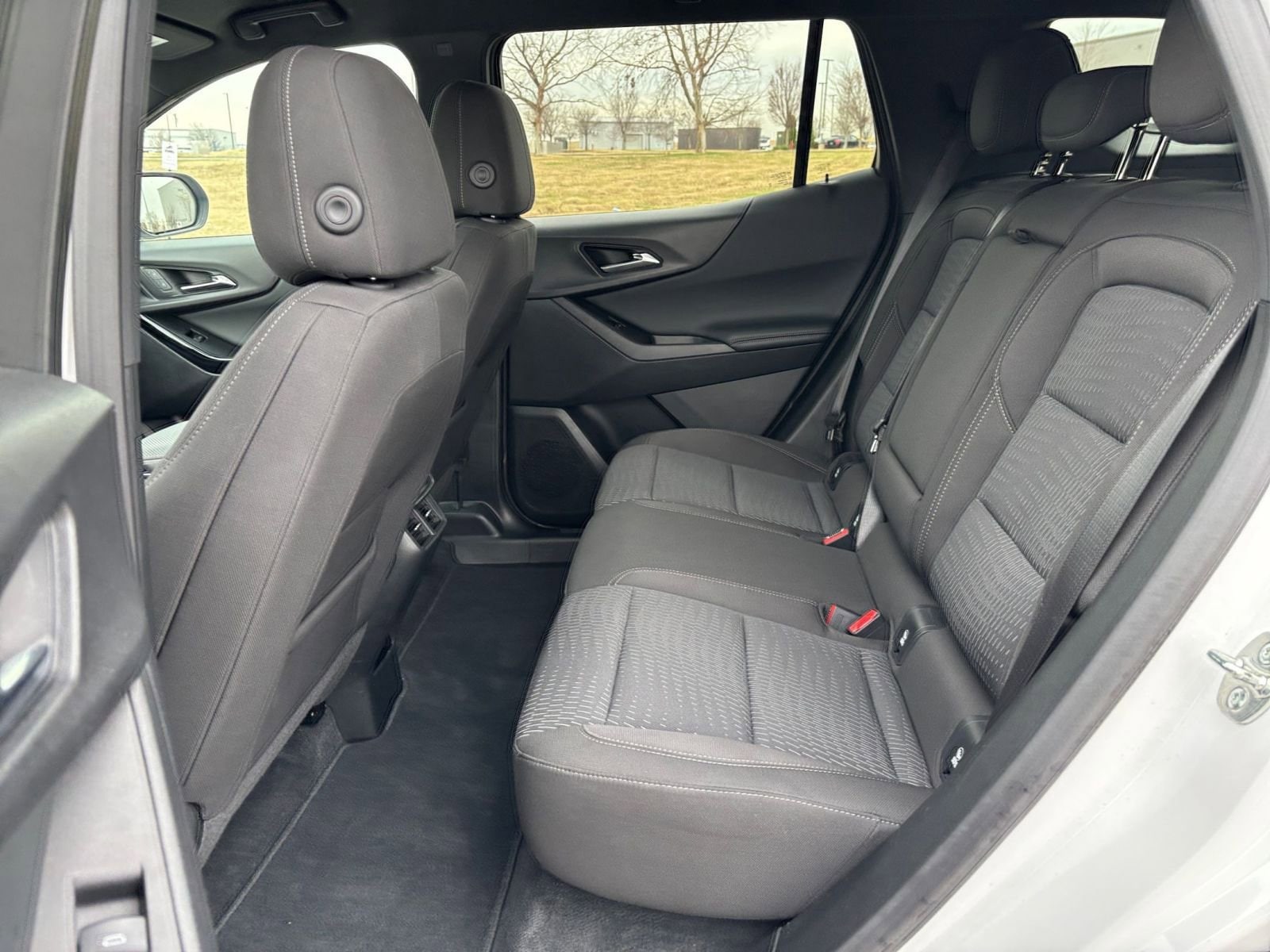 Thumbnail: 2025 Chevrolet Equinox - 24