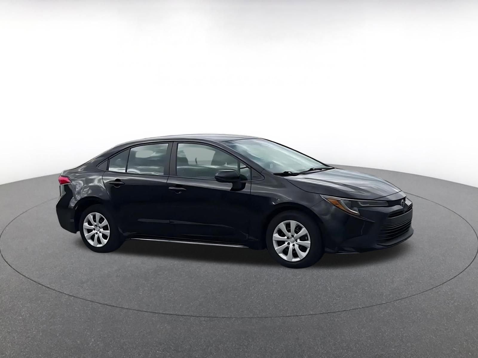 Thumbnail: 2025 Toyota Corolla - 2