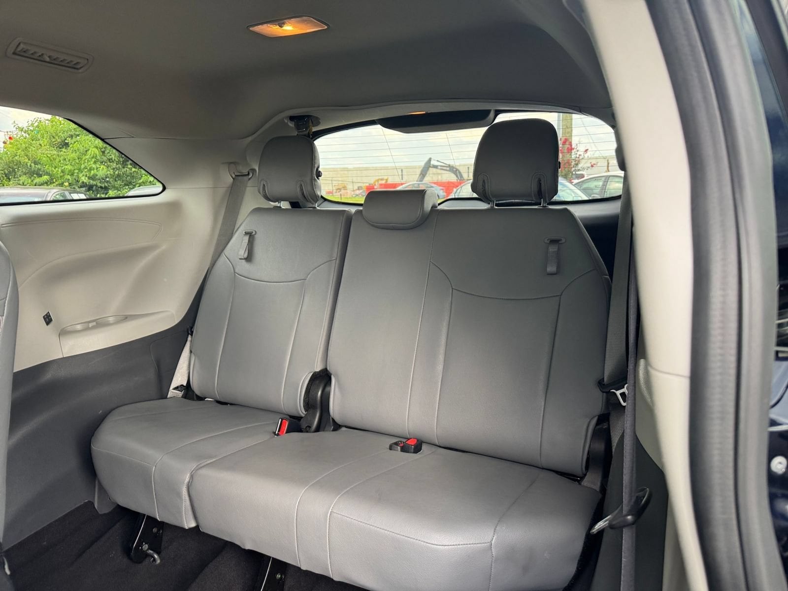 Thumbnail: 2024 Toyota Sienna - 26