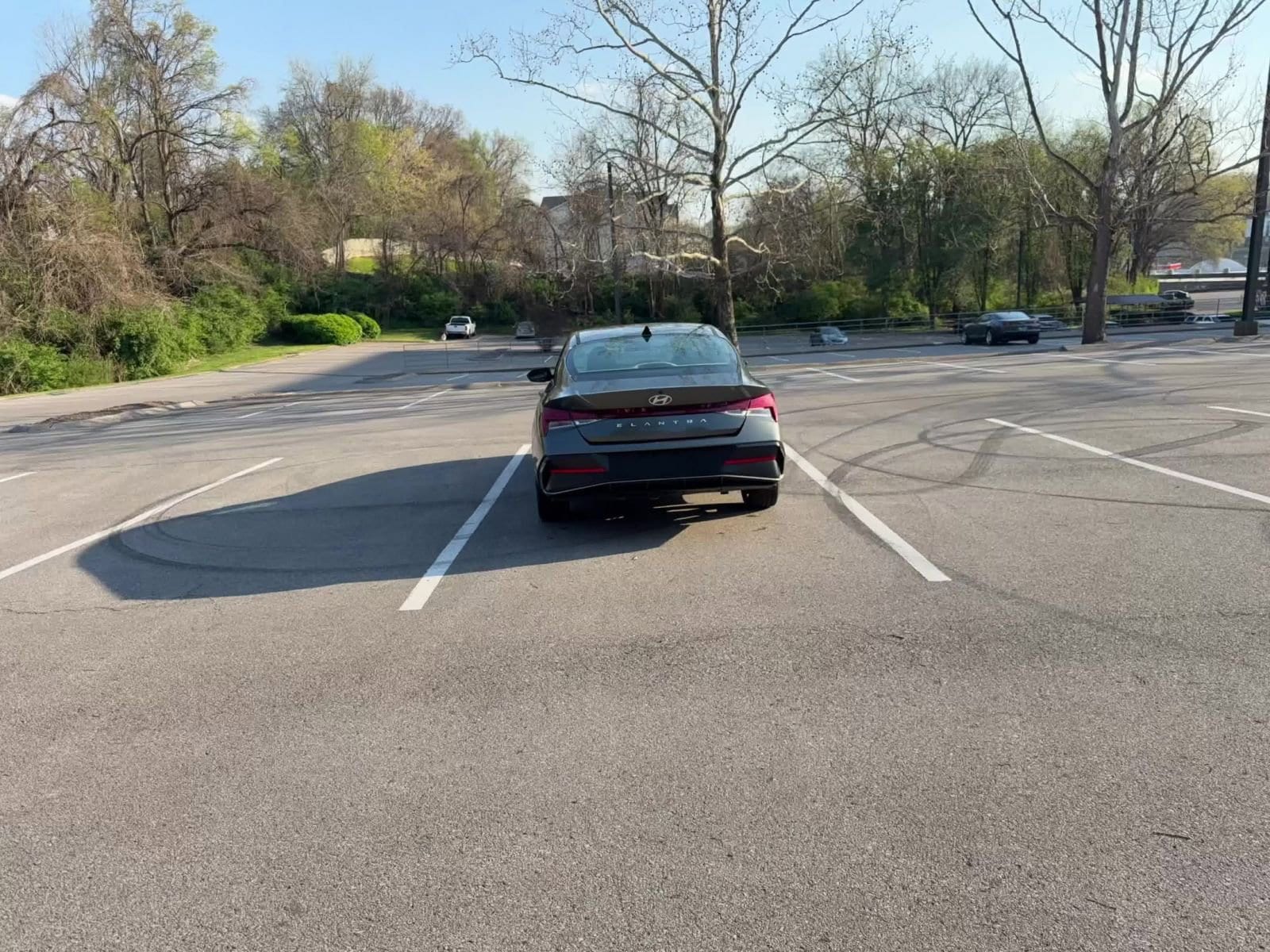 Thumbnail: 2025 Hyundai Elantra - 16