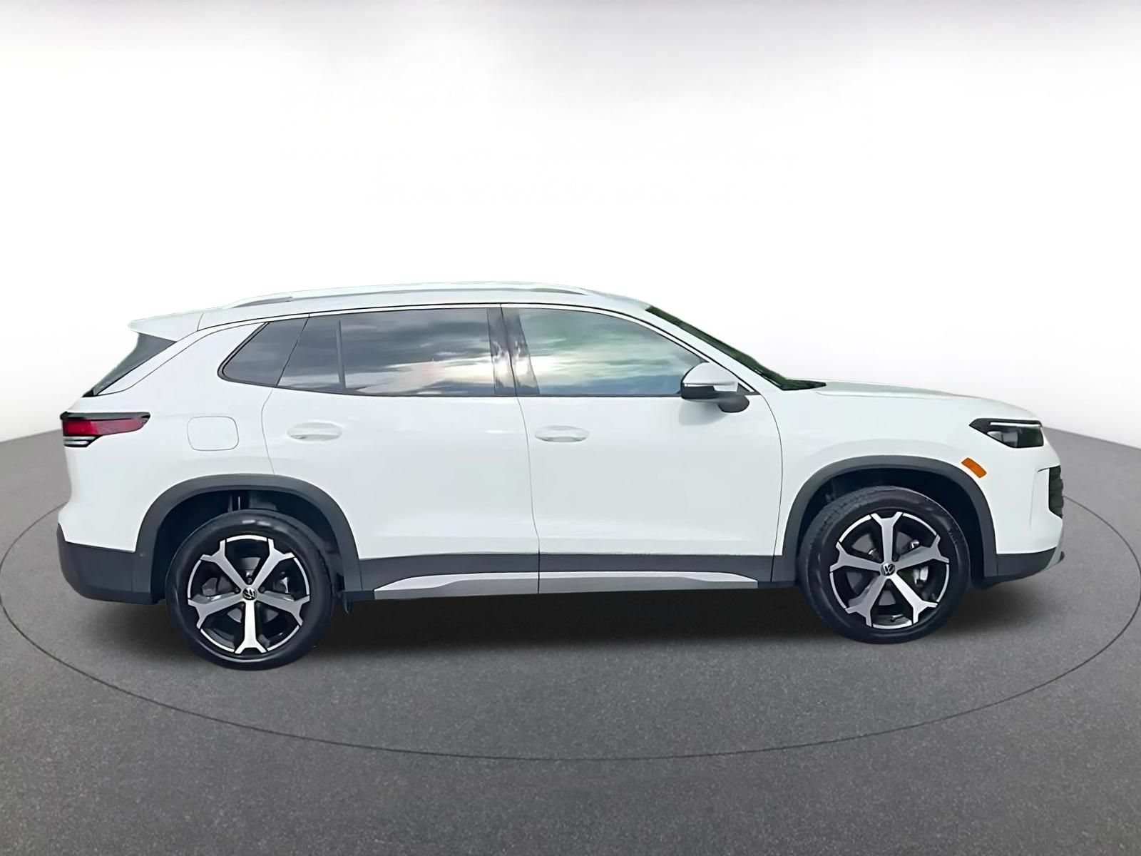 Thumbnail: 2026 Volkswagen Tiguan - 15
