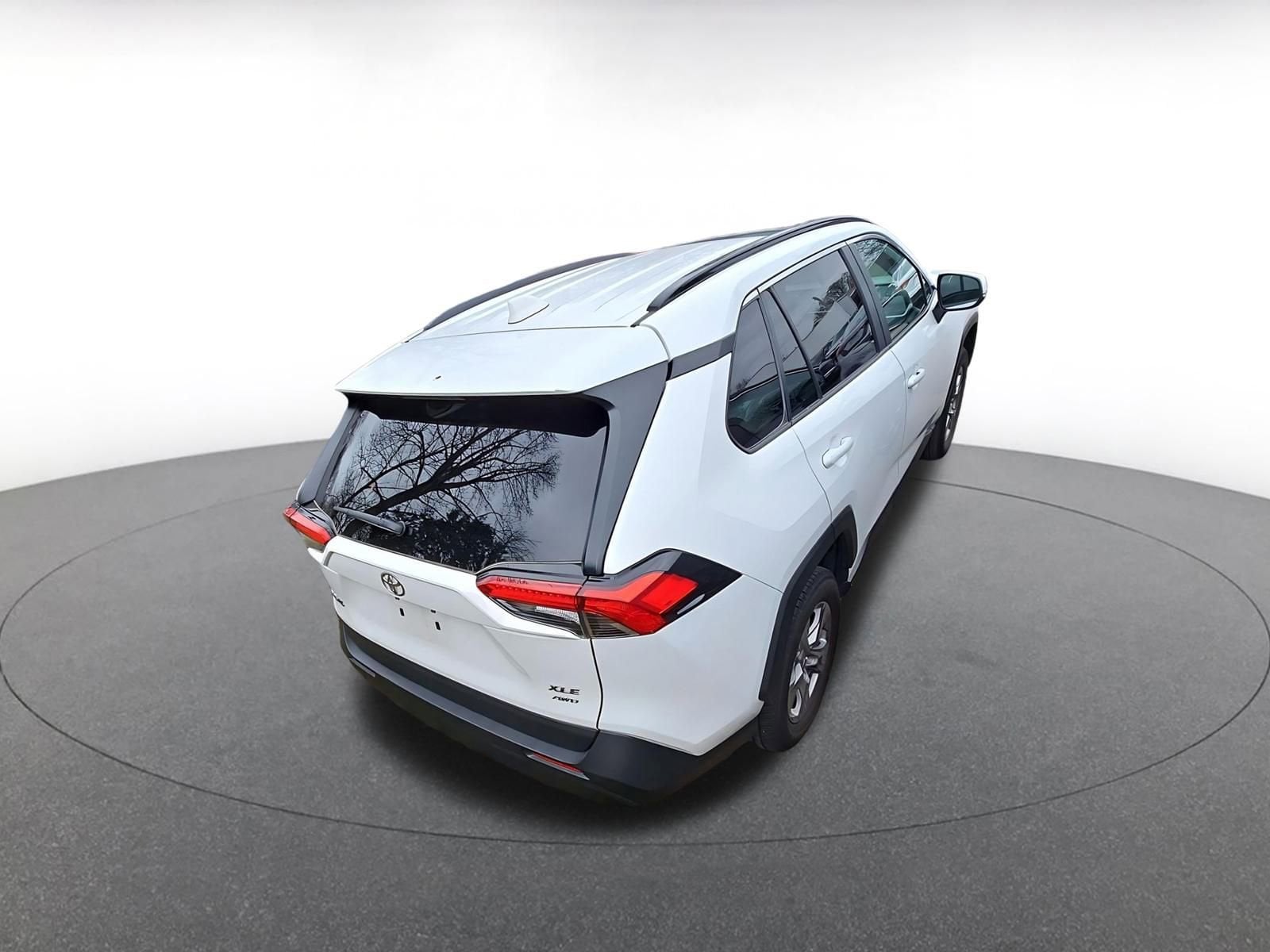 Thumbnail: 2025 Toyota RAV4 - 6